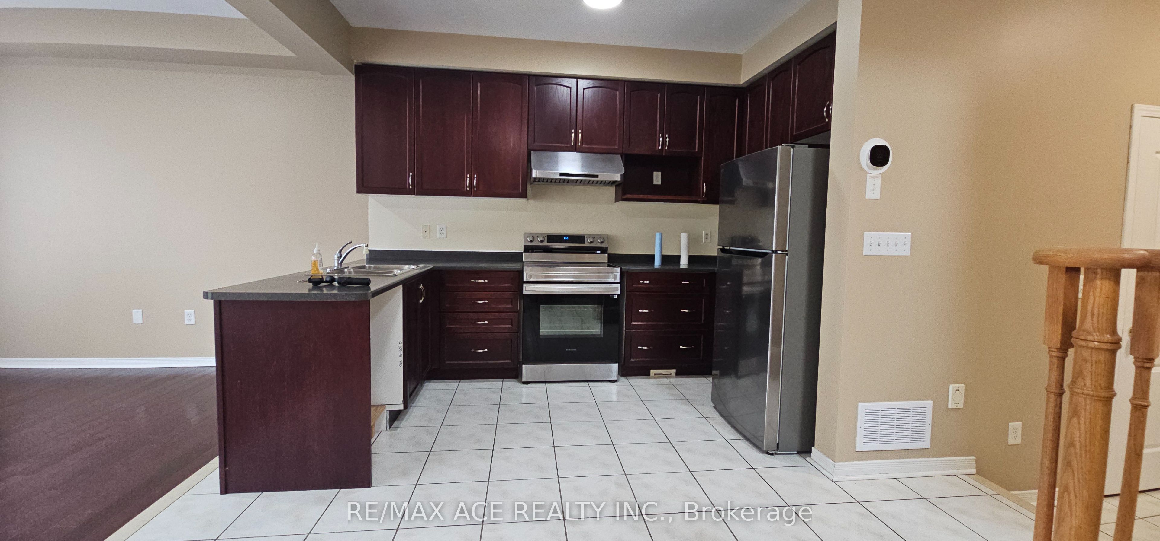 46 Ralph Chalmers Avenue Property Photo 18