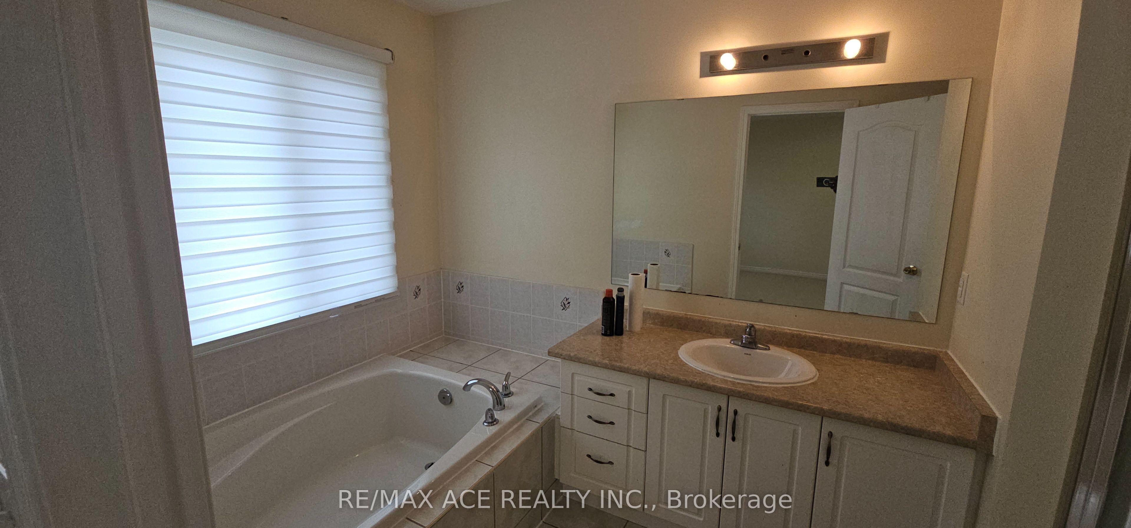 46 Ralph Chalmers Avenue Property Photo 29