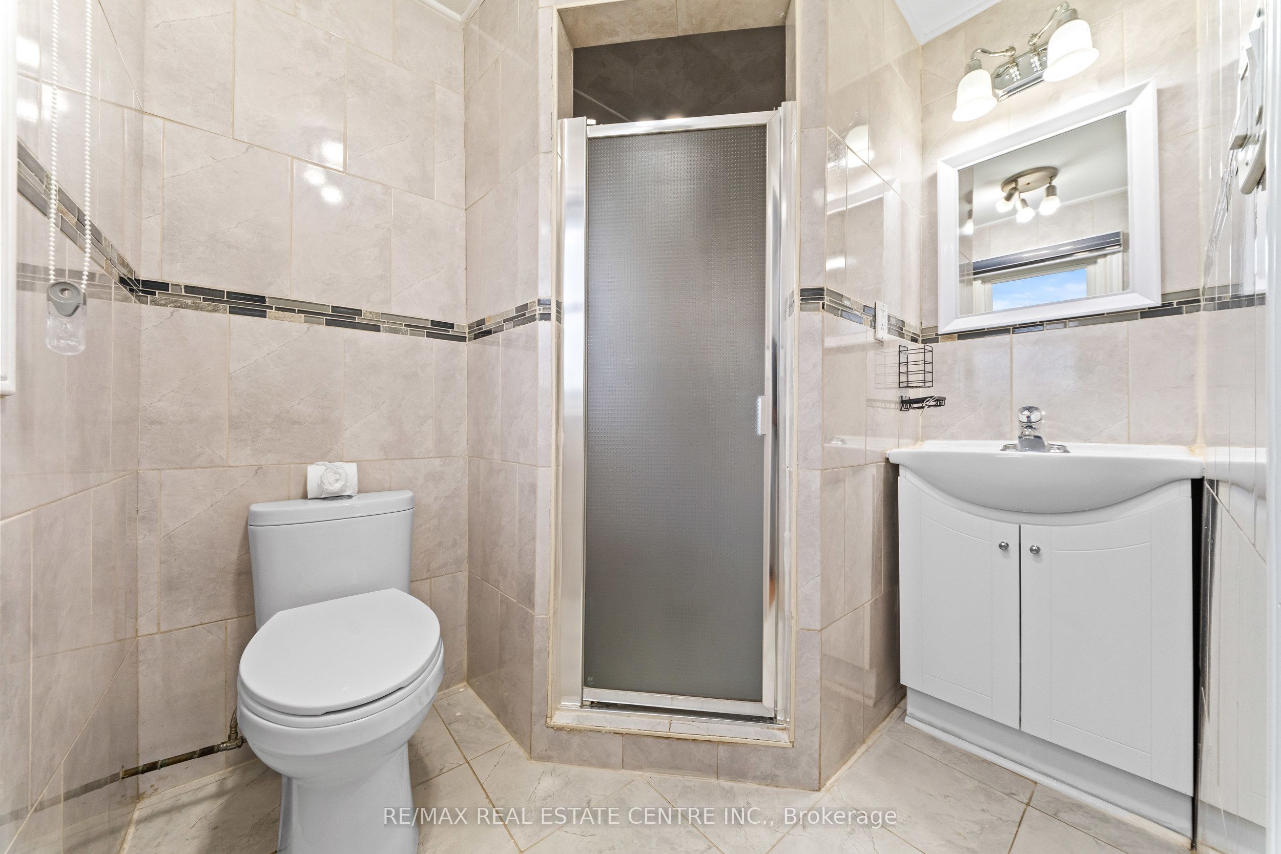 2 Hollyburn Court Property Photo 29