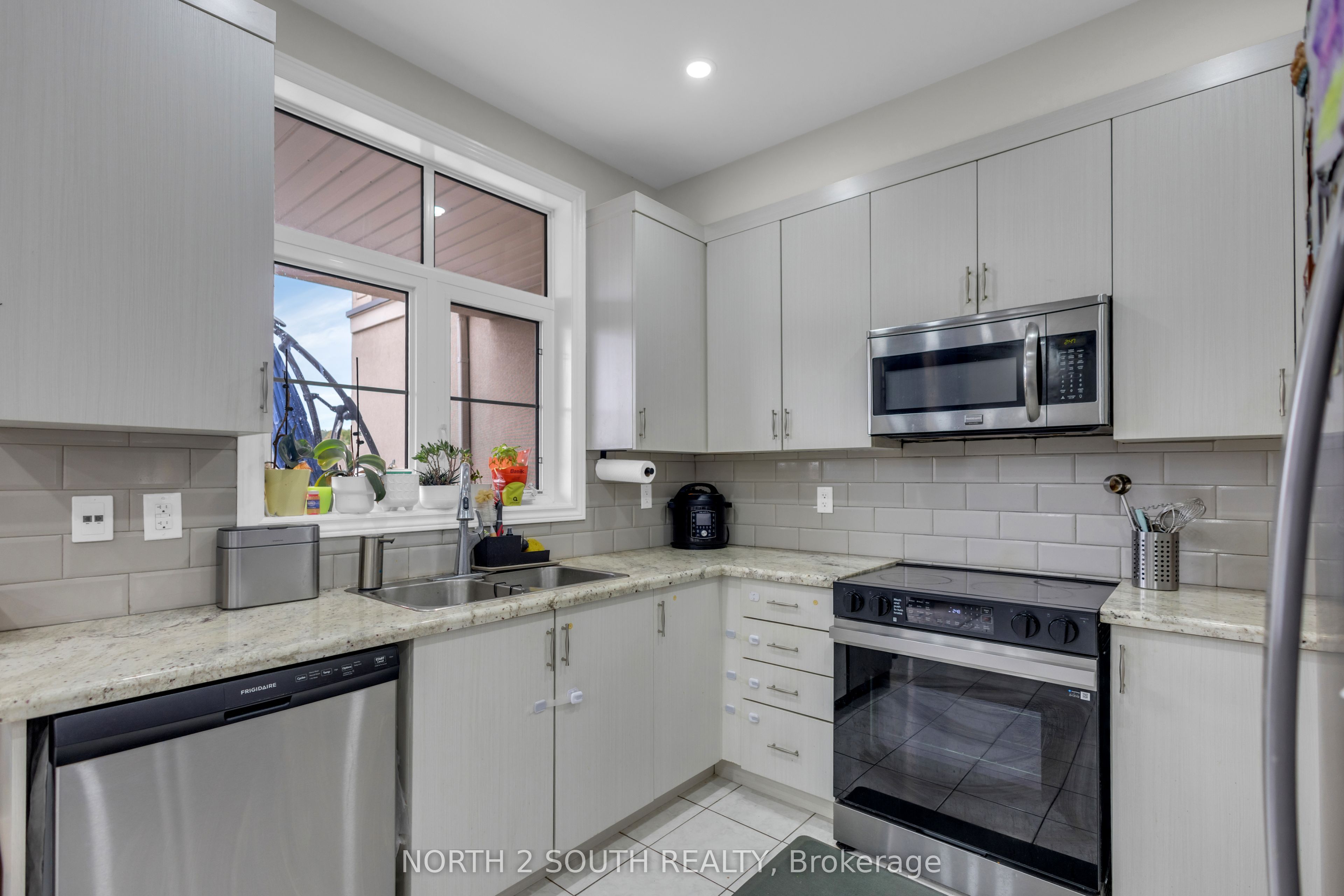 110 Grand Trunk Avenue Property Photo 14
