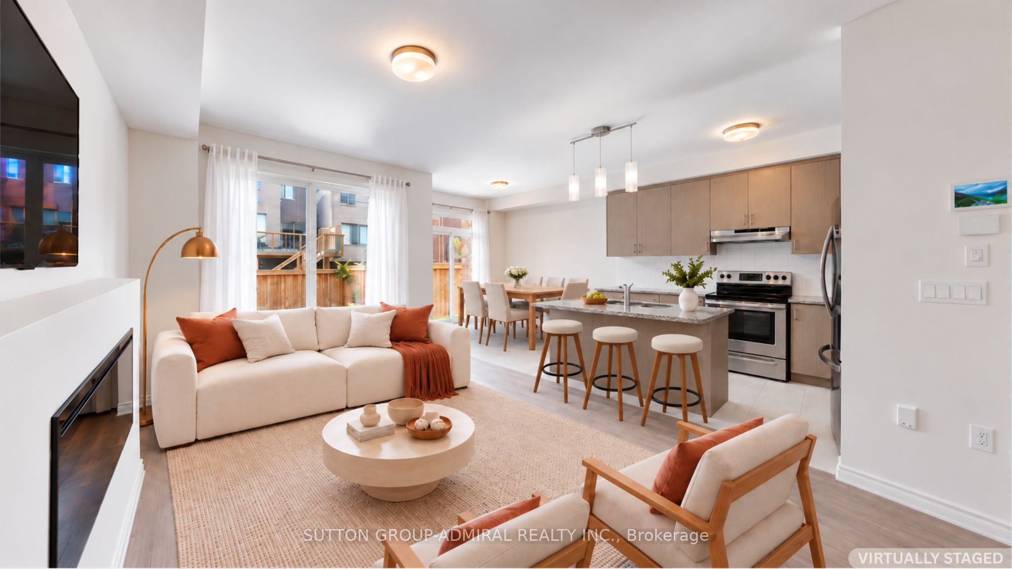1475 Blackmore Street Property Photo 3
