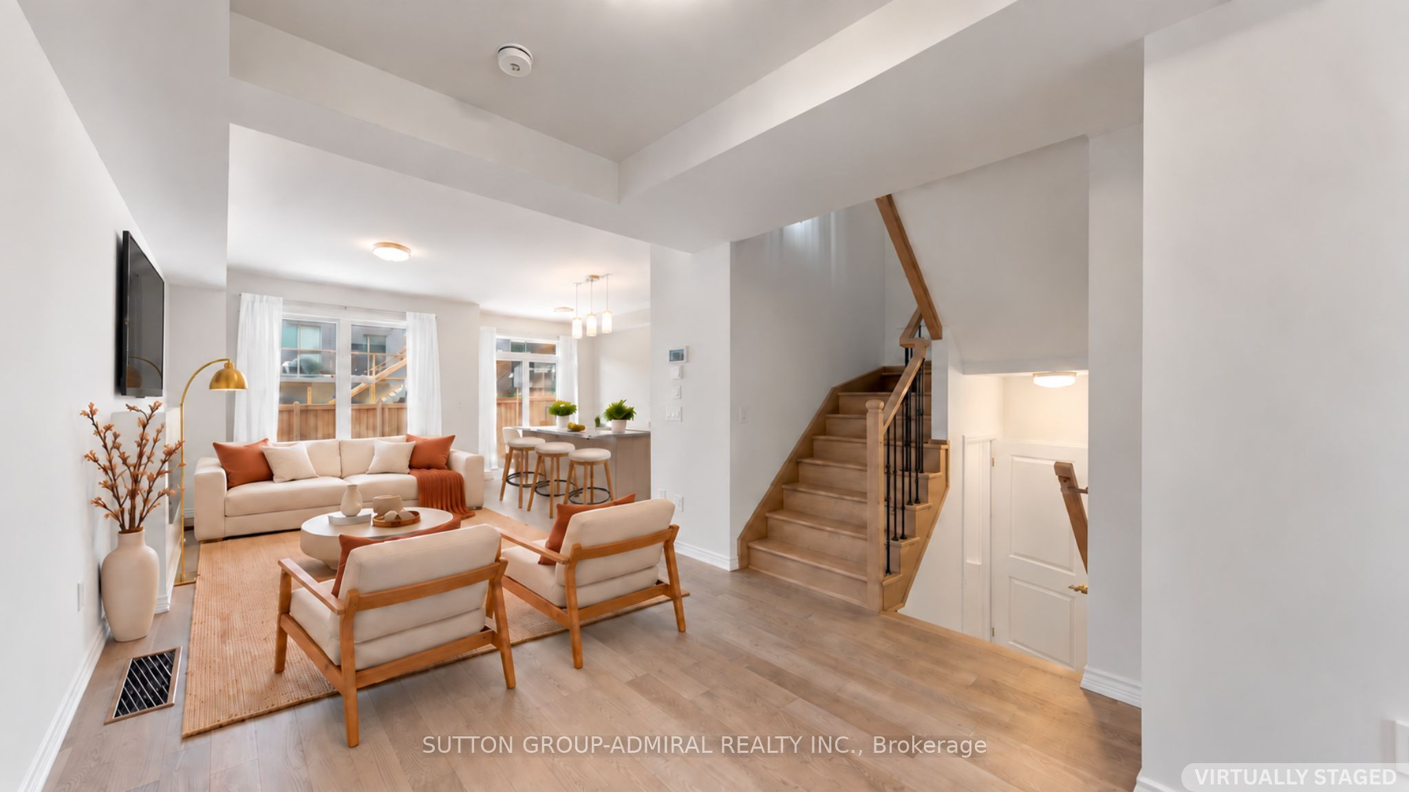 1475 Blackmore Street Property Photo 7