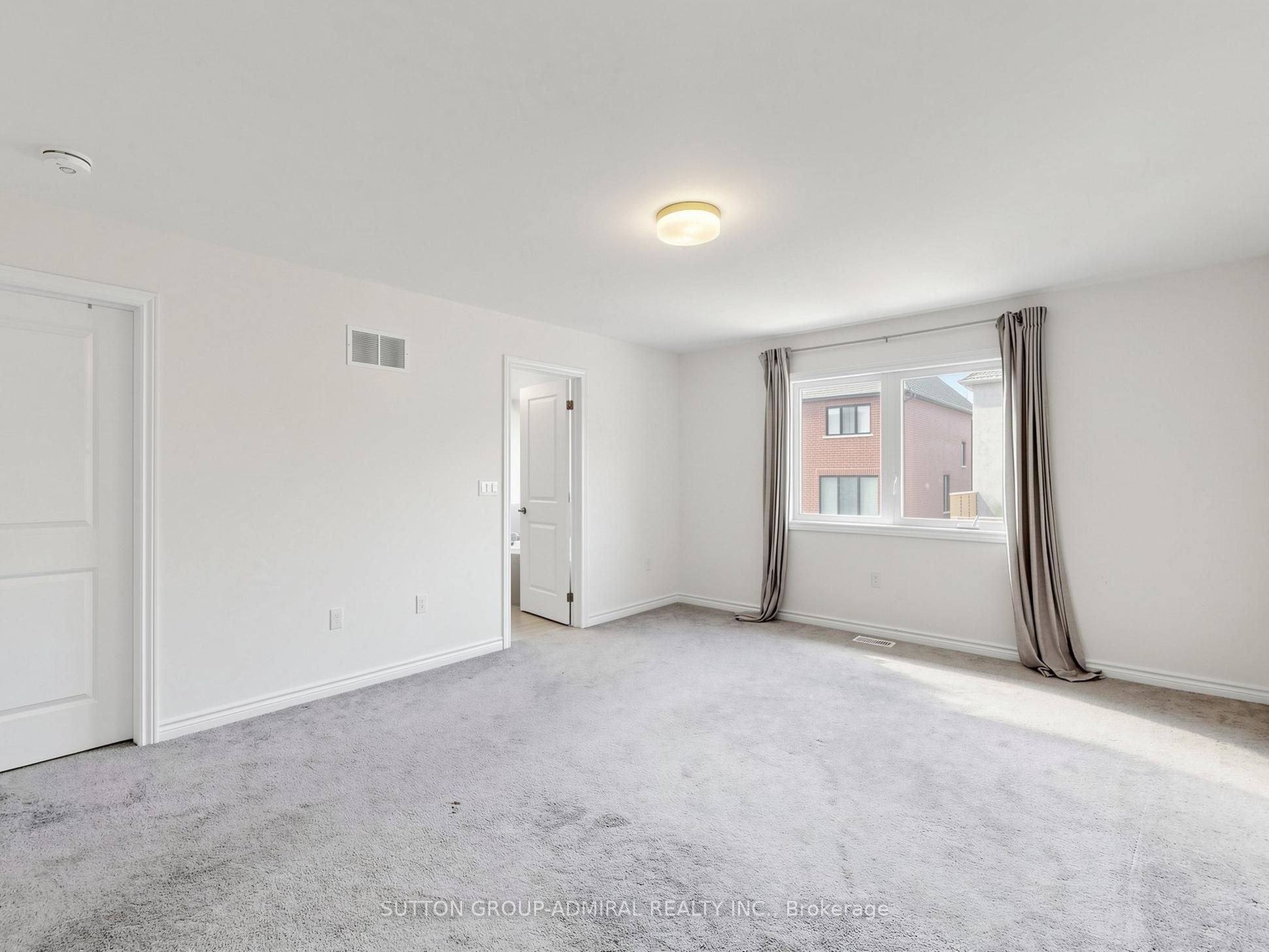 1475 Blackmore Street Property Photo 25