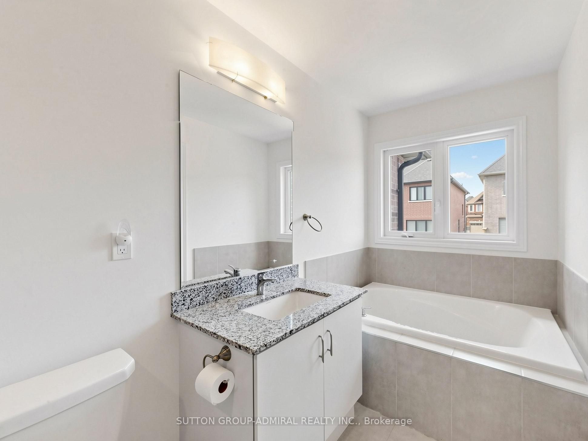 1475 Blackmore Street Property Photo 36