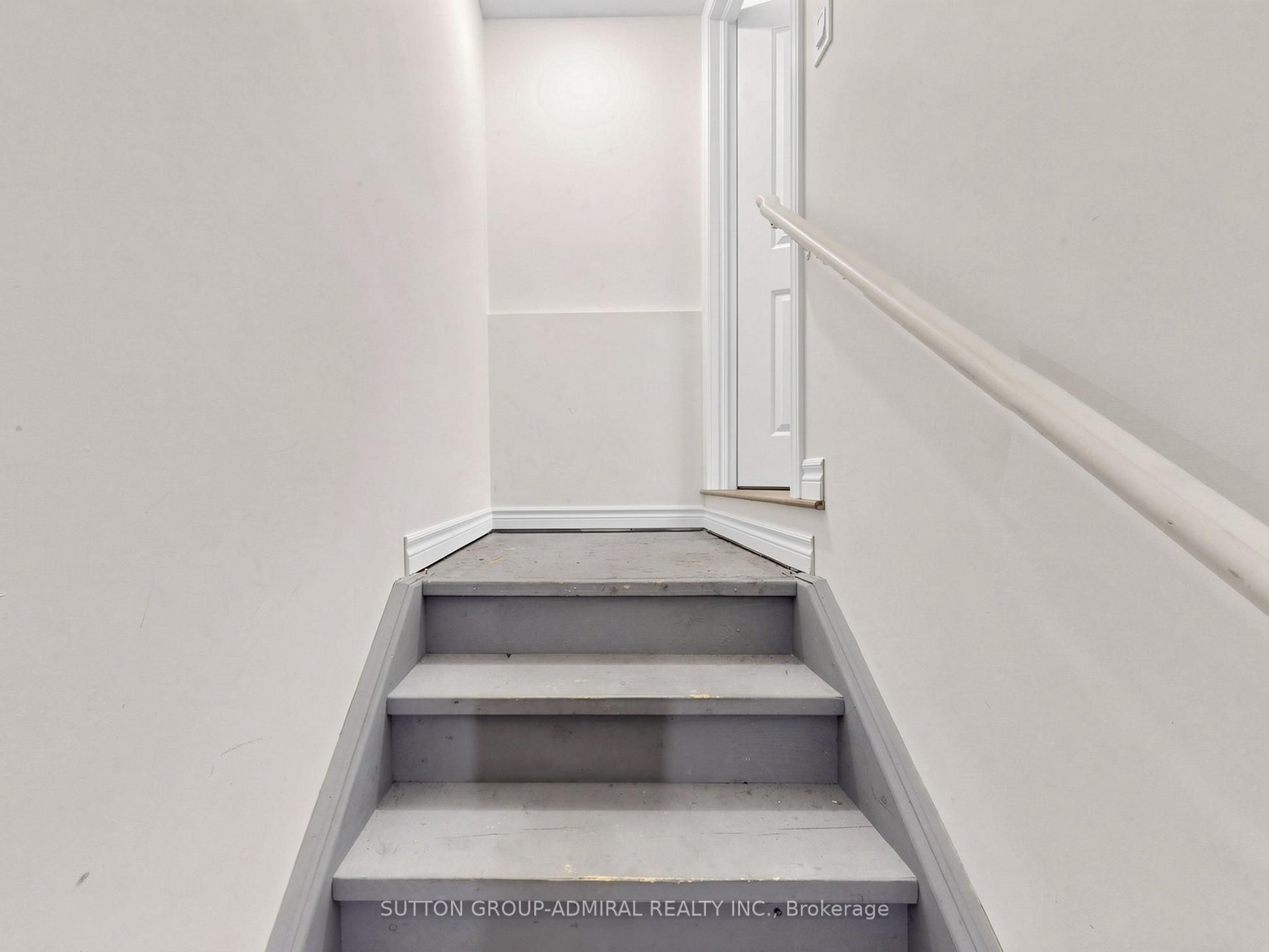 1475 Blackmore Street Property Photo 39