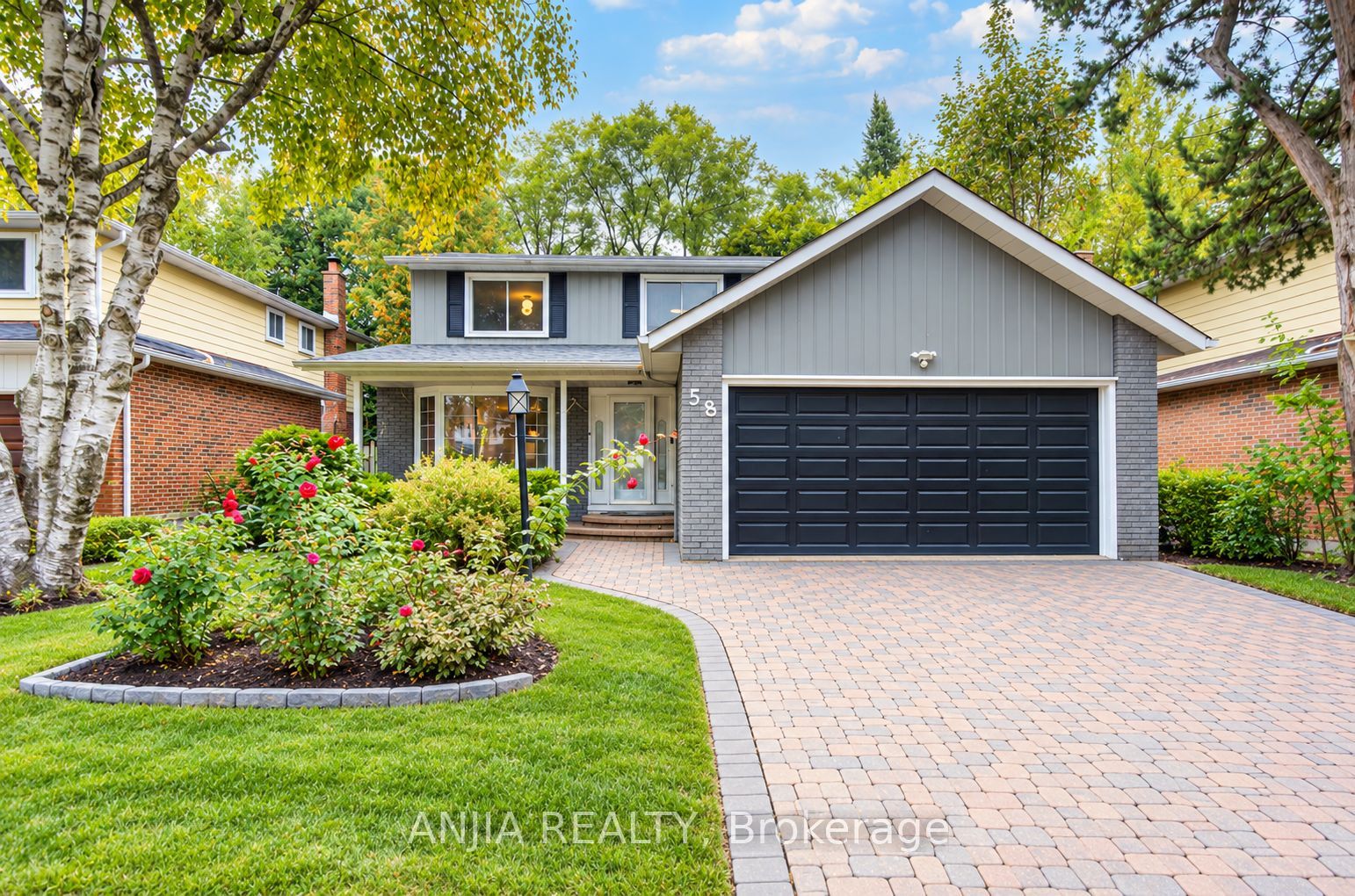 58 Summerfeldt Crescent Property Photo 1