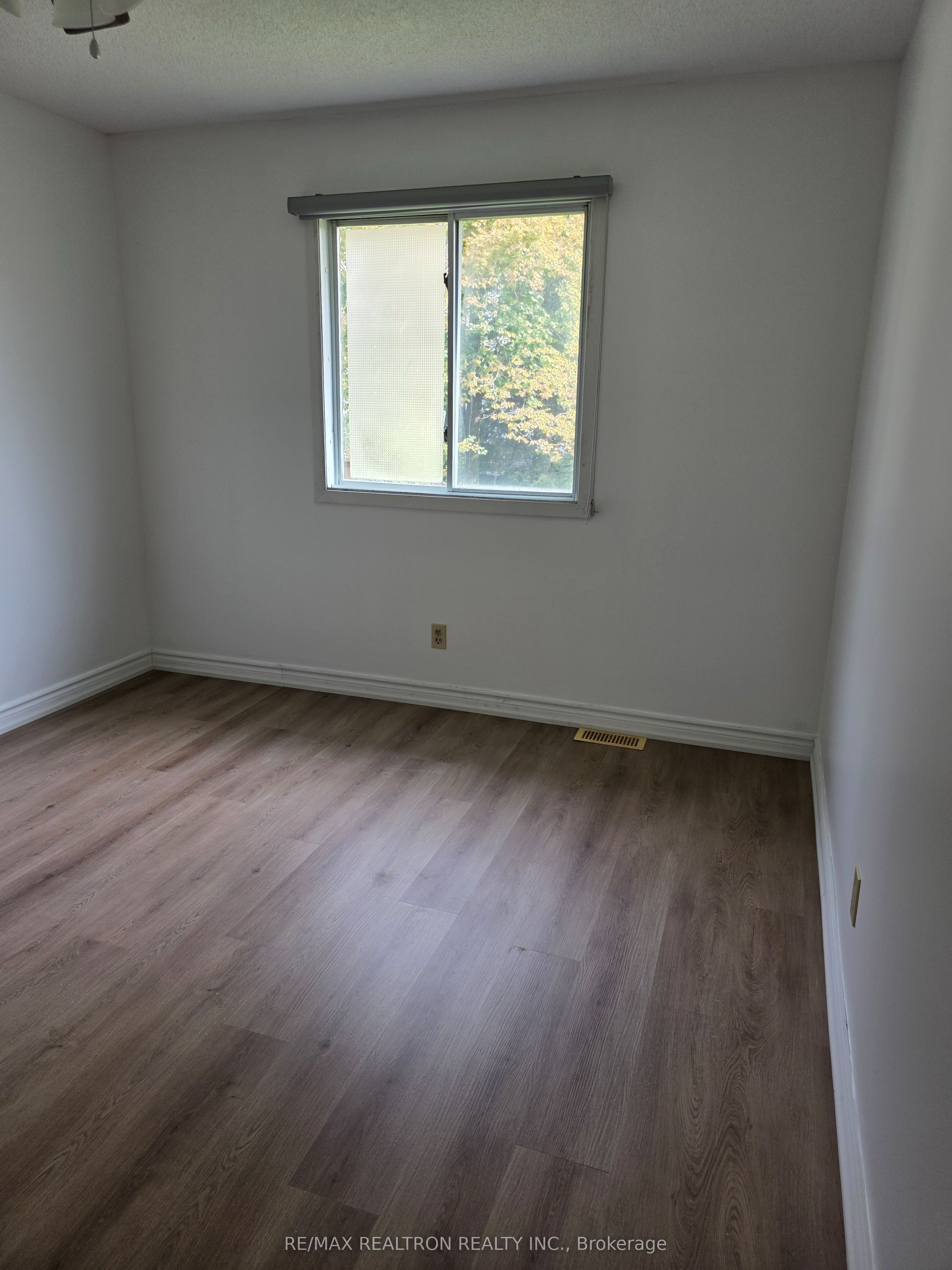 2287 Sandy Trail Property Photo 6