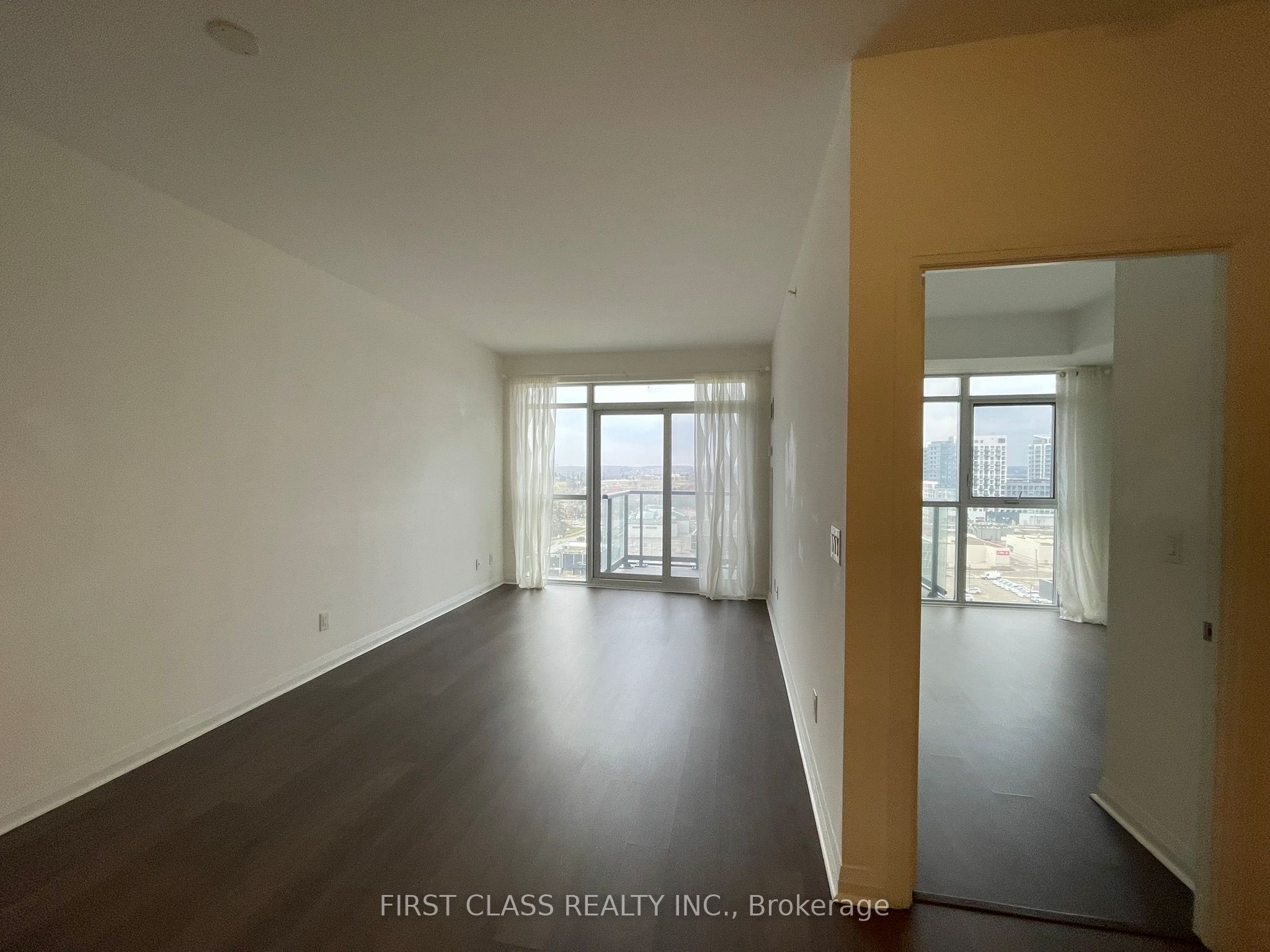 55 Oneida Crescent 1106 Property Photo 5