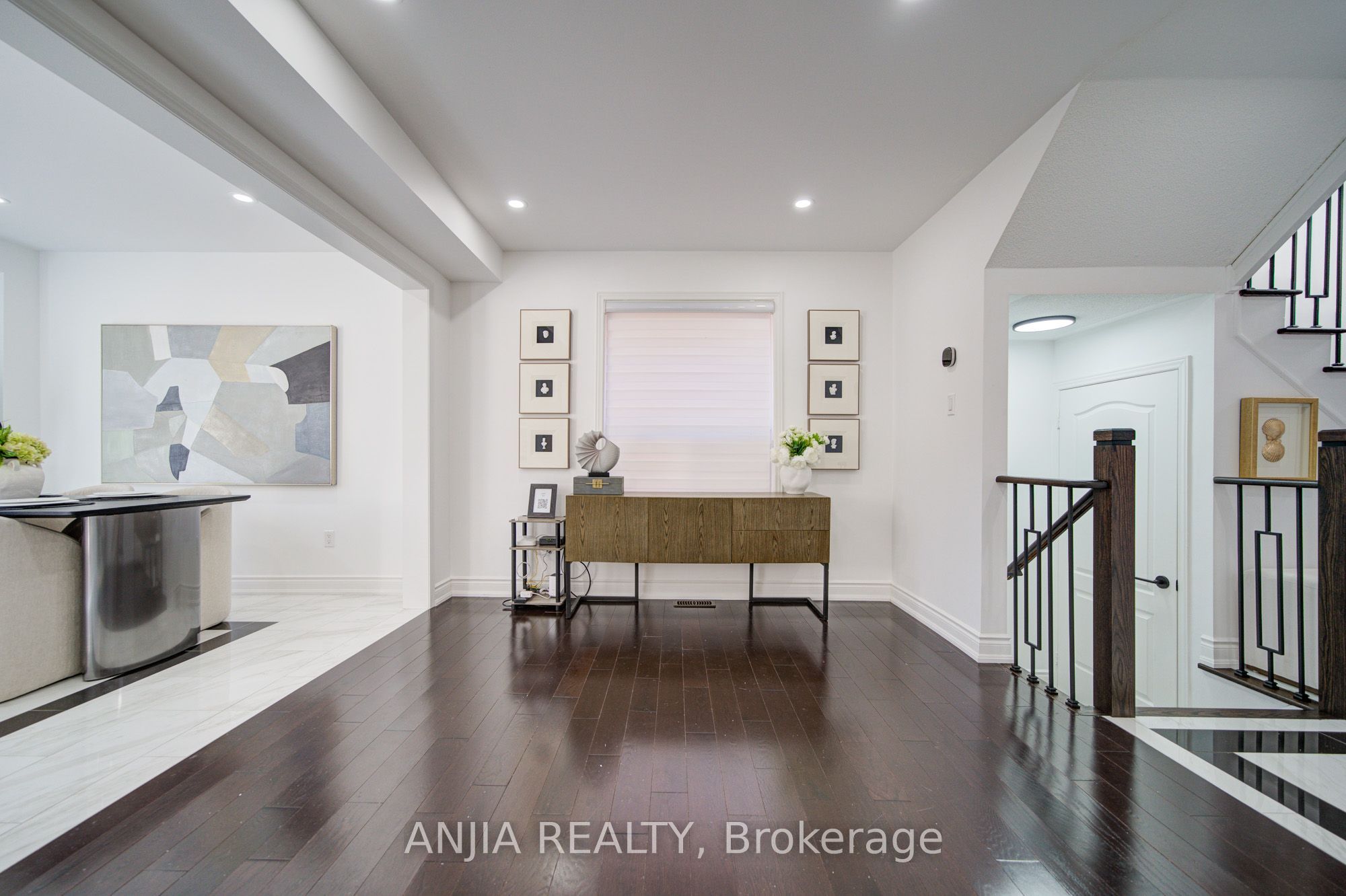 28 Grandwood Avenue Property Photo 10