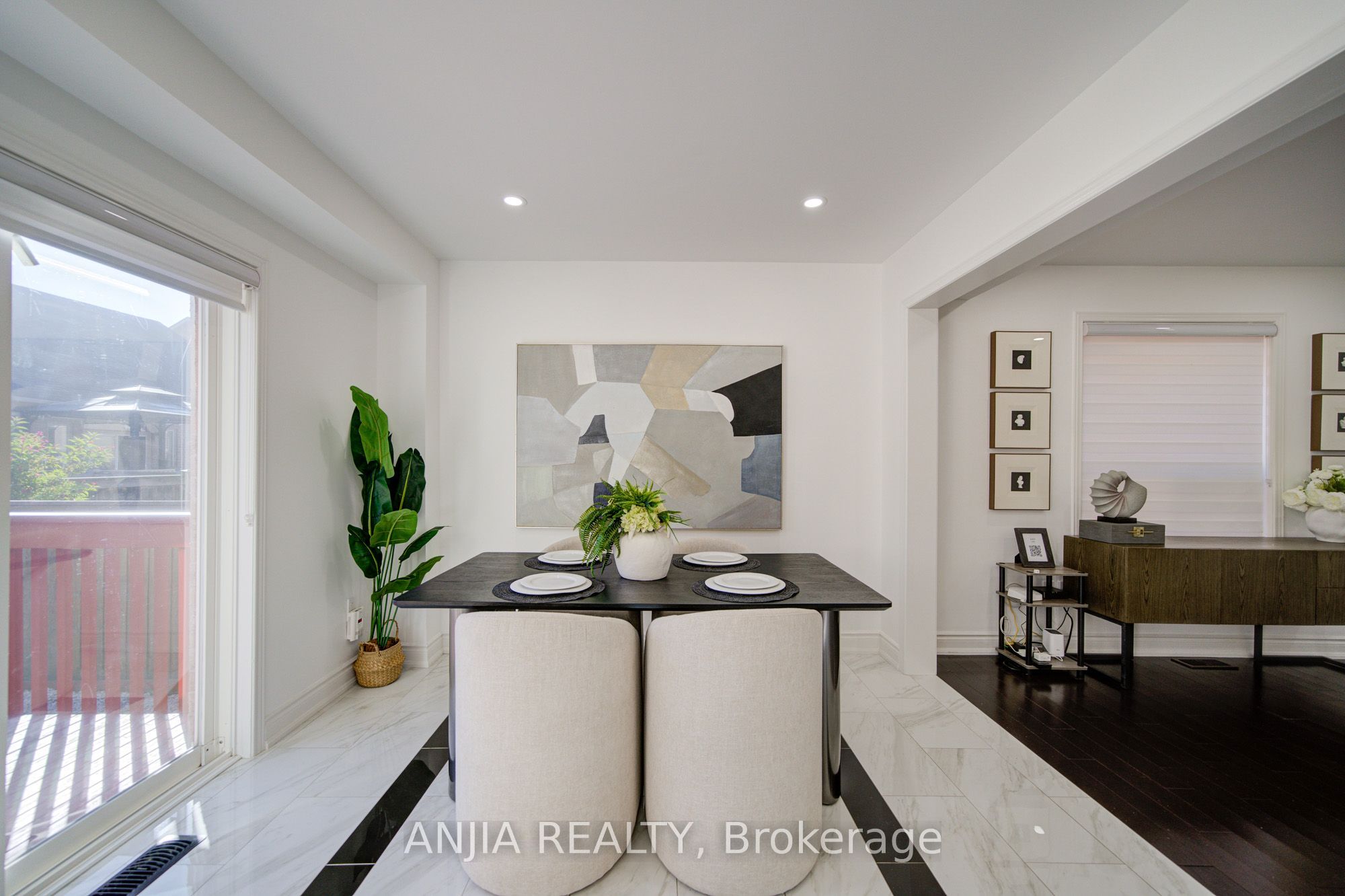 28 Grandwood Avenue Property Photo 14