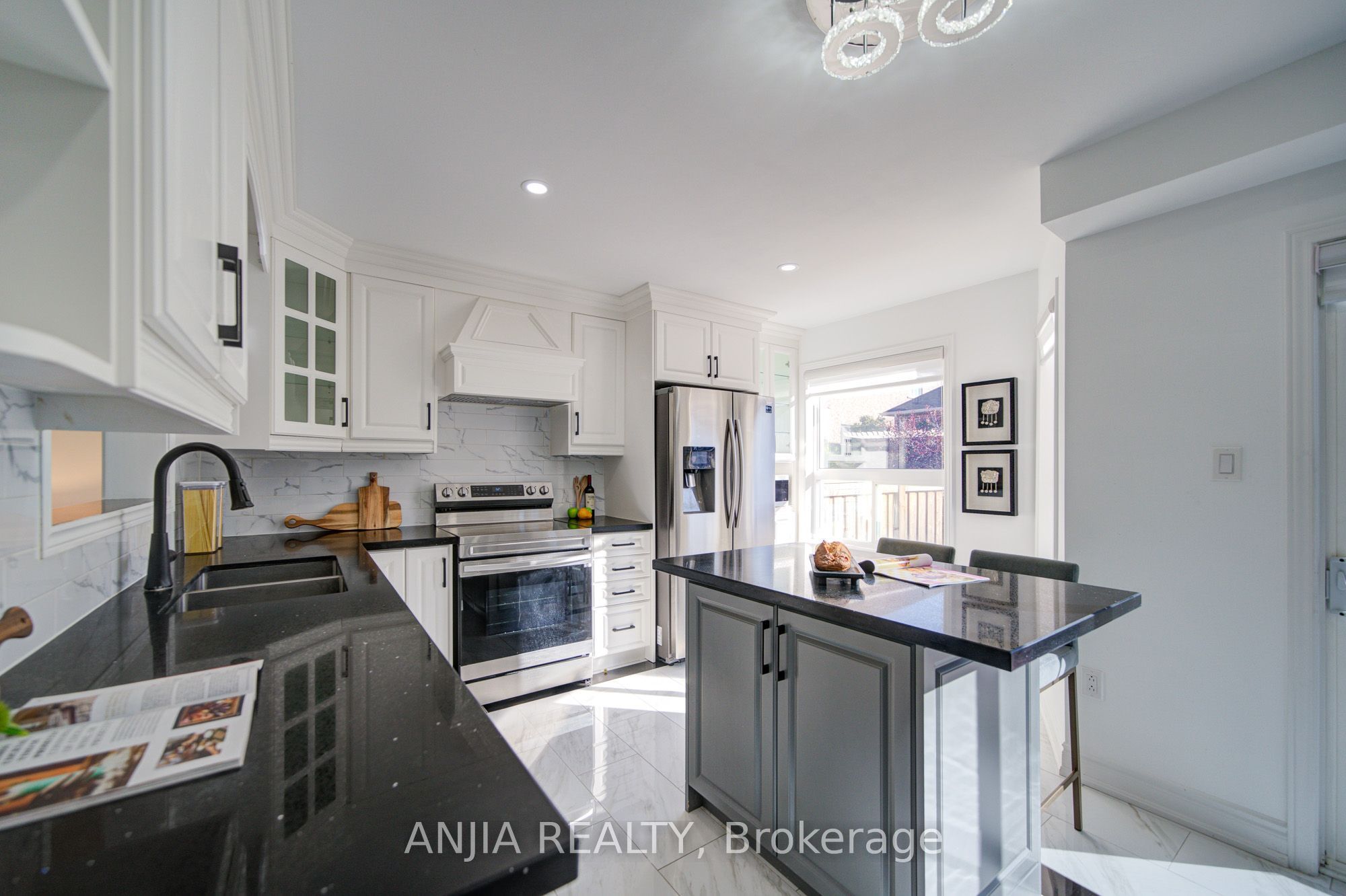 28 Grandwood Avenue Property Photo 15