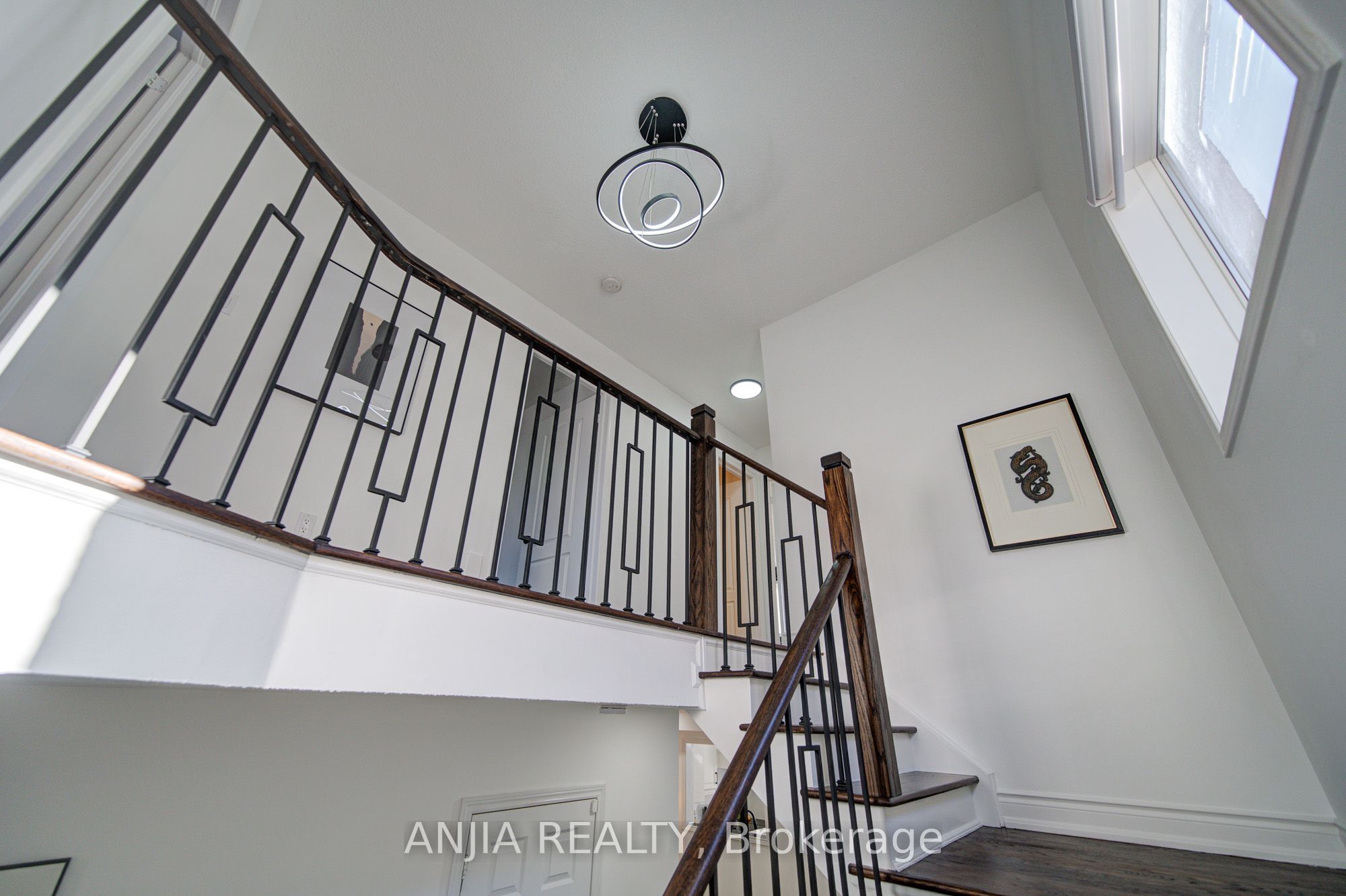 28 Grandwood Avenue Property Photo 21