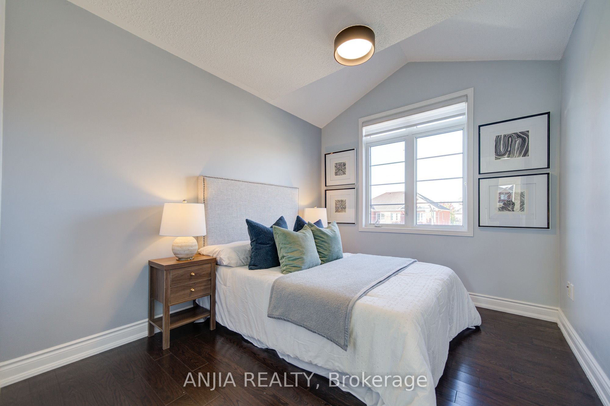 28 Grandwood Avenue Property Photo 24