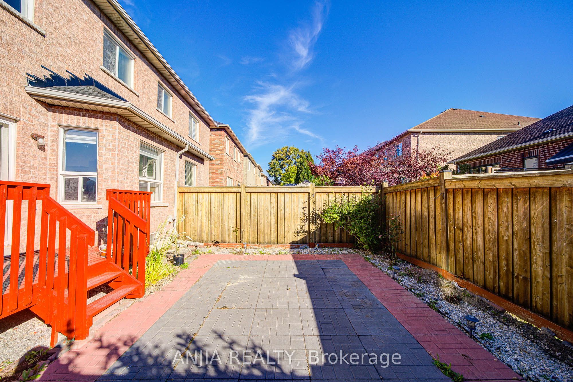 28 Grandwood Avenue Property Photo 39
