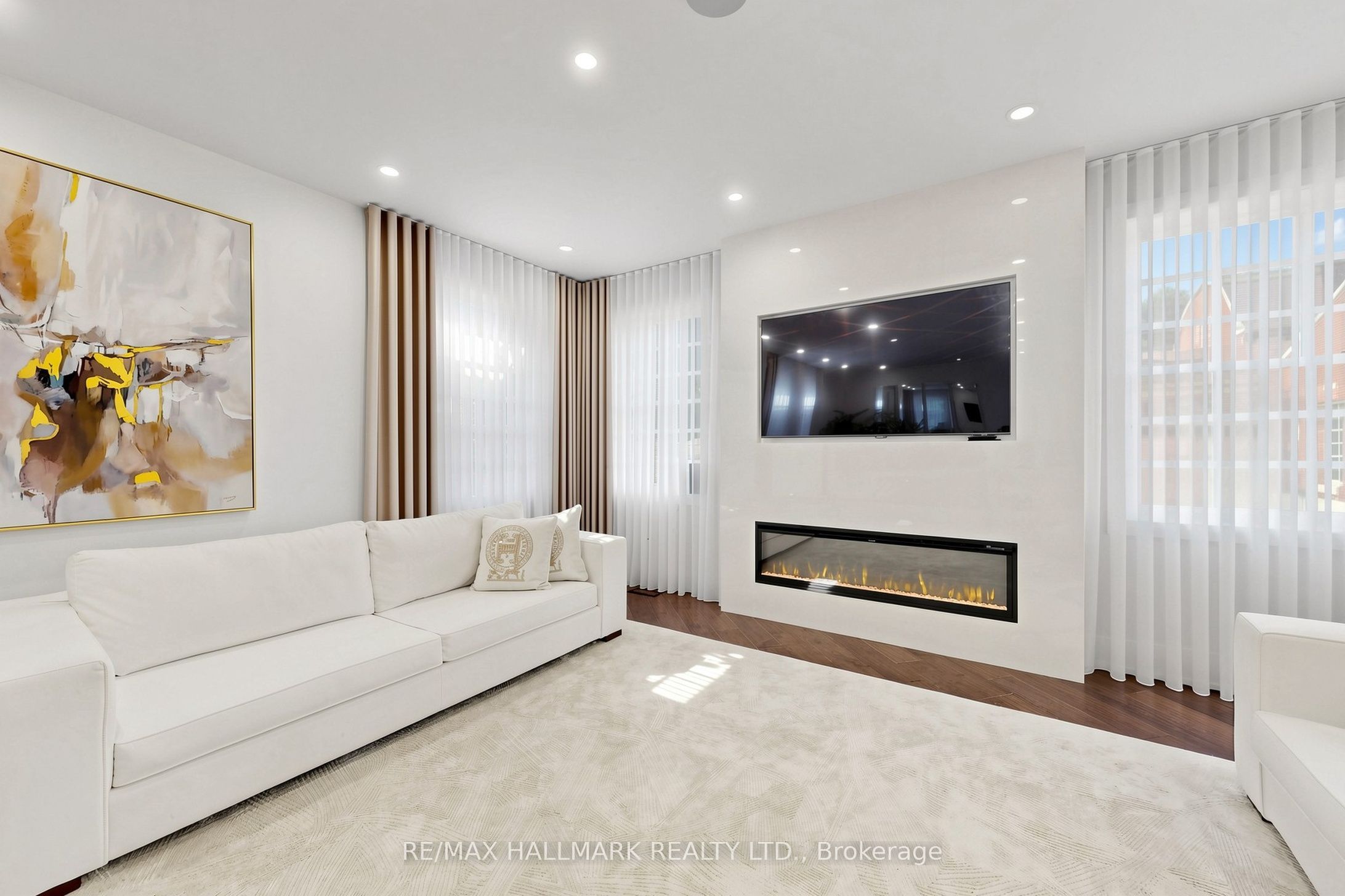 63 Willett Crescent Property Photo 6