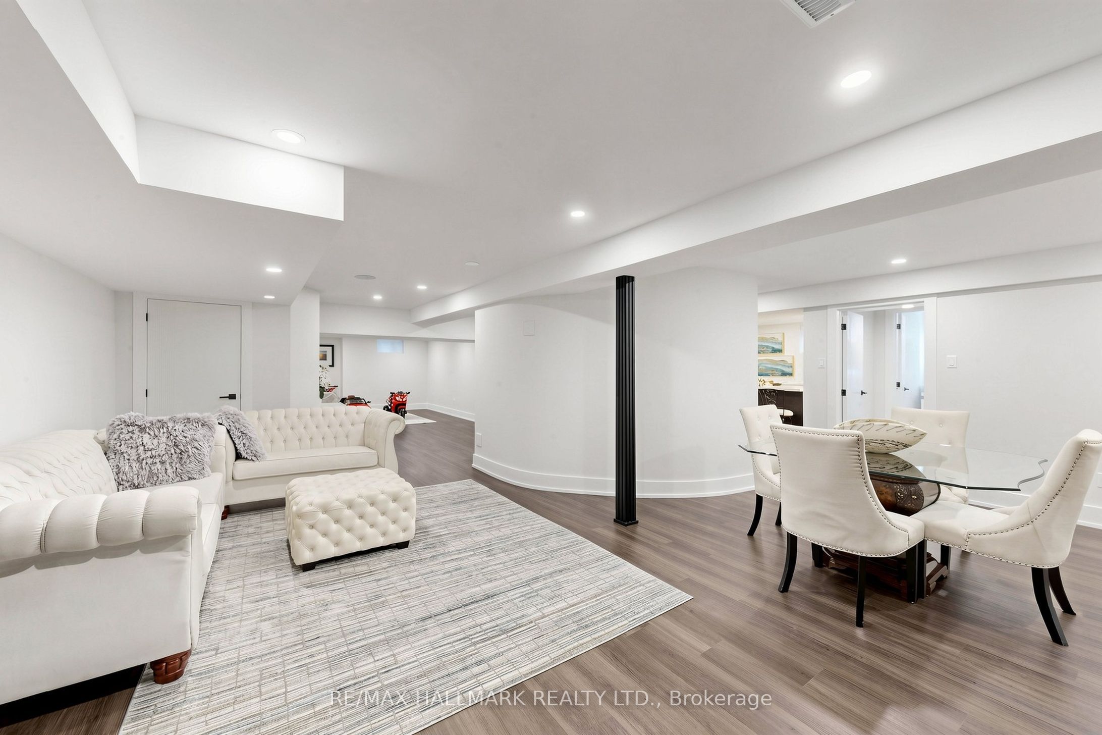 63 Willett Crescent Property Photo 33