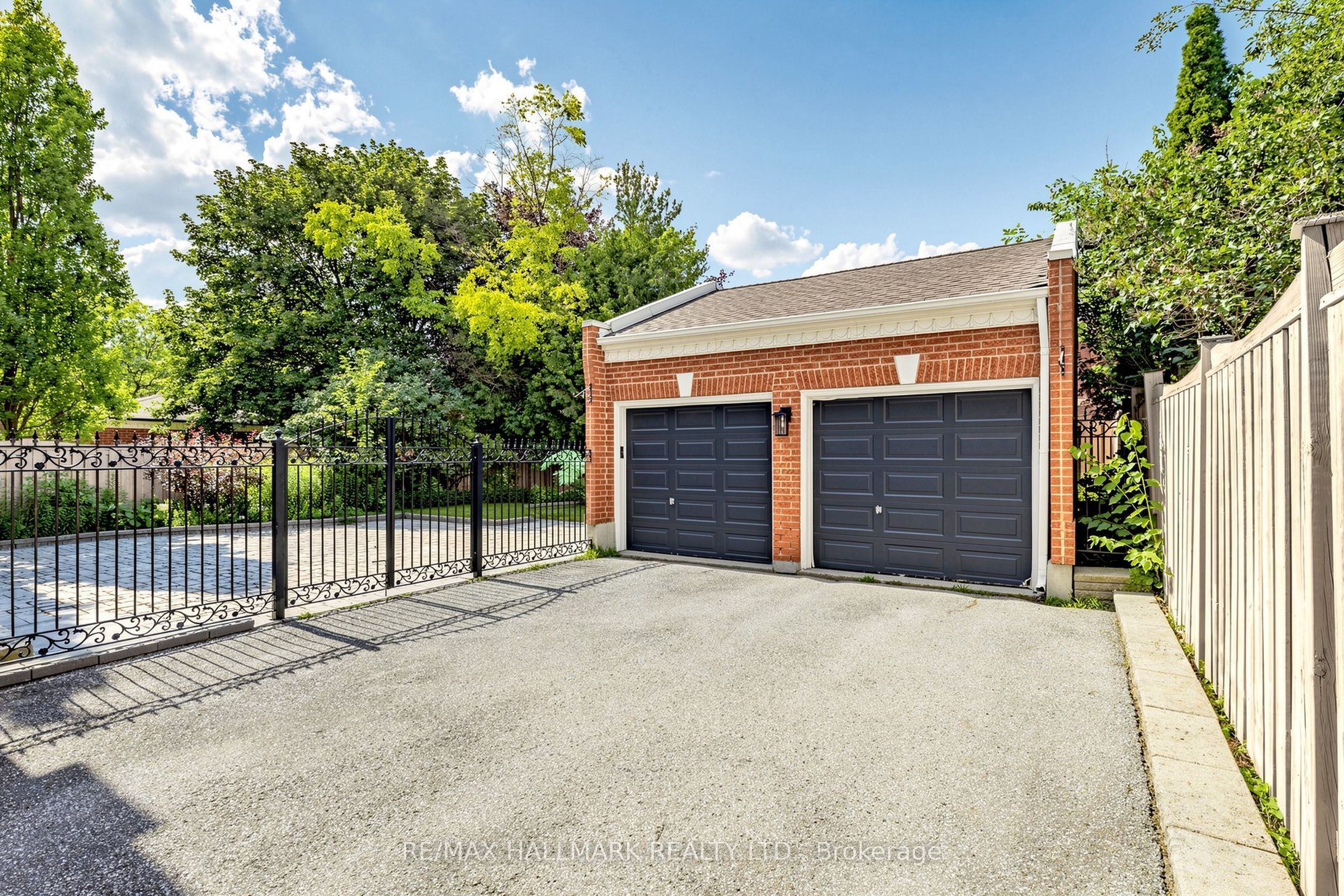 63 Willett Crescent Property Photo 39
