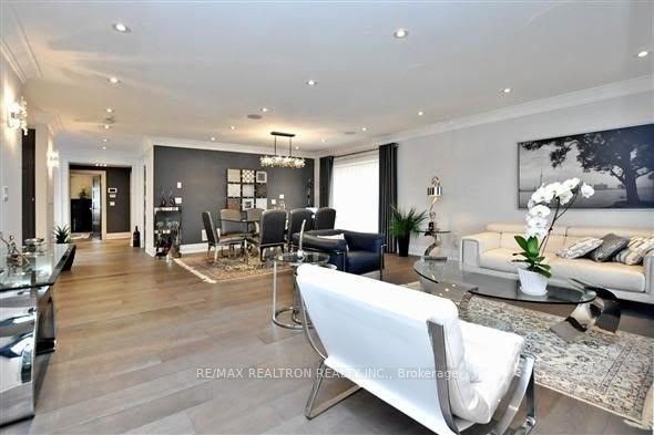 57 Oxford Street Main & Lower Property Photo 3