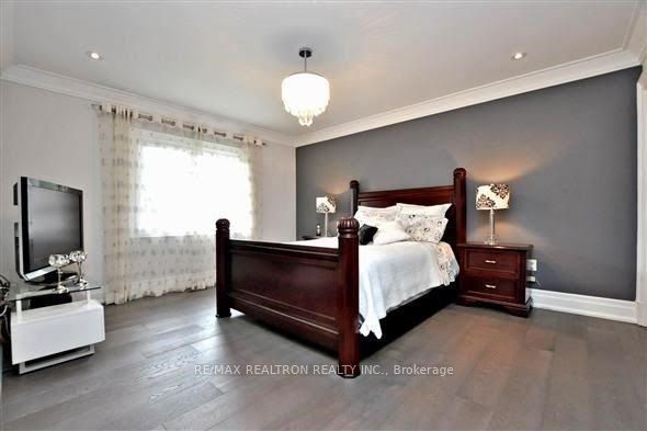 57 Oxford Street Main & Lower Property Photo 8