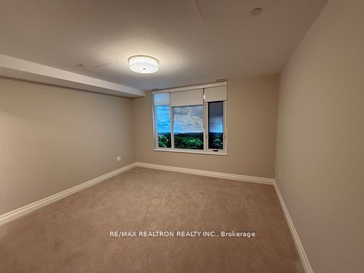 14785 Yonge Street Property Photo 10