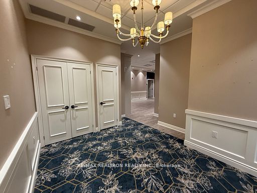 14785 Yonge Street Property Photo 12