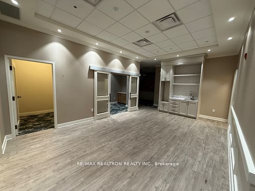 14785 Yonge Street Property Photo 14
