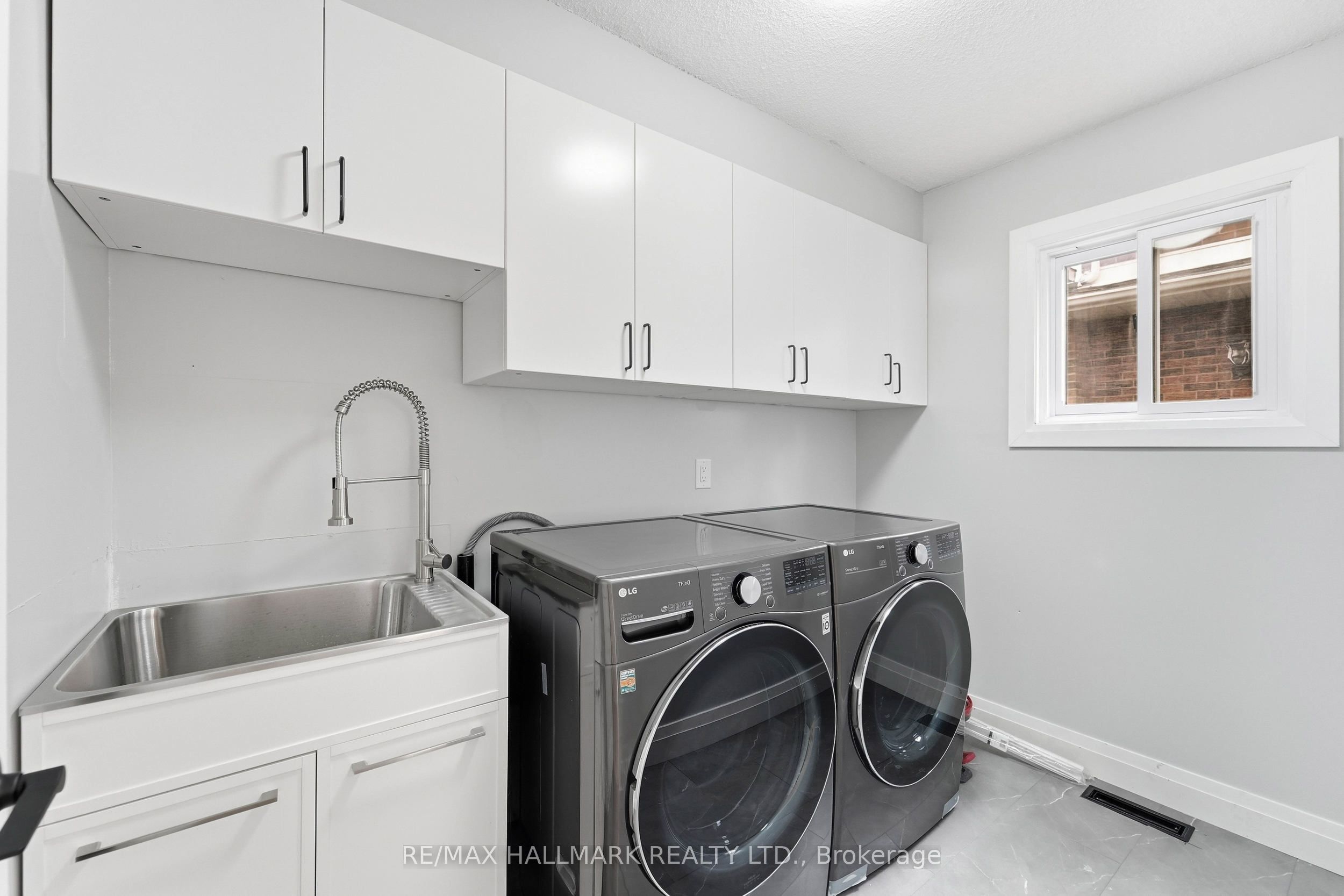 44 Olympia Gate Property Photo 16