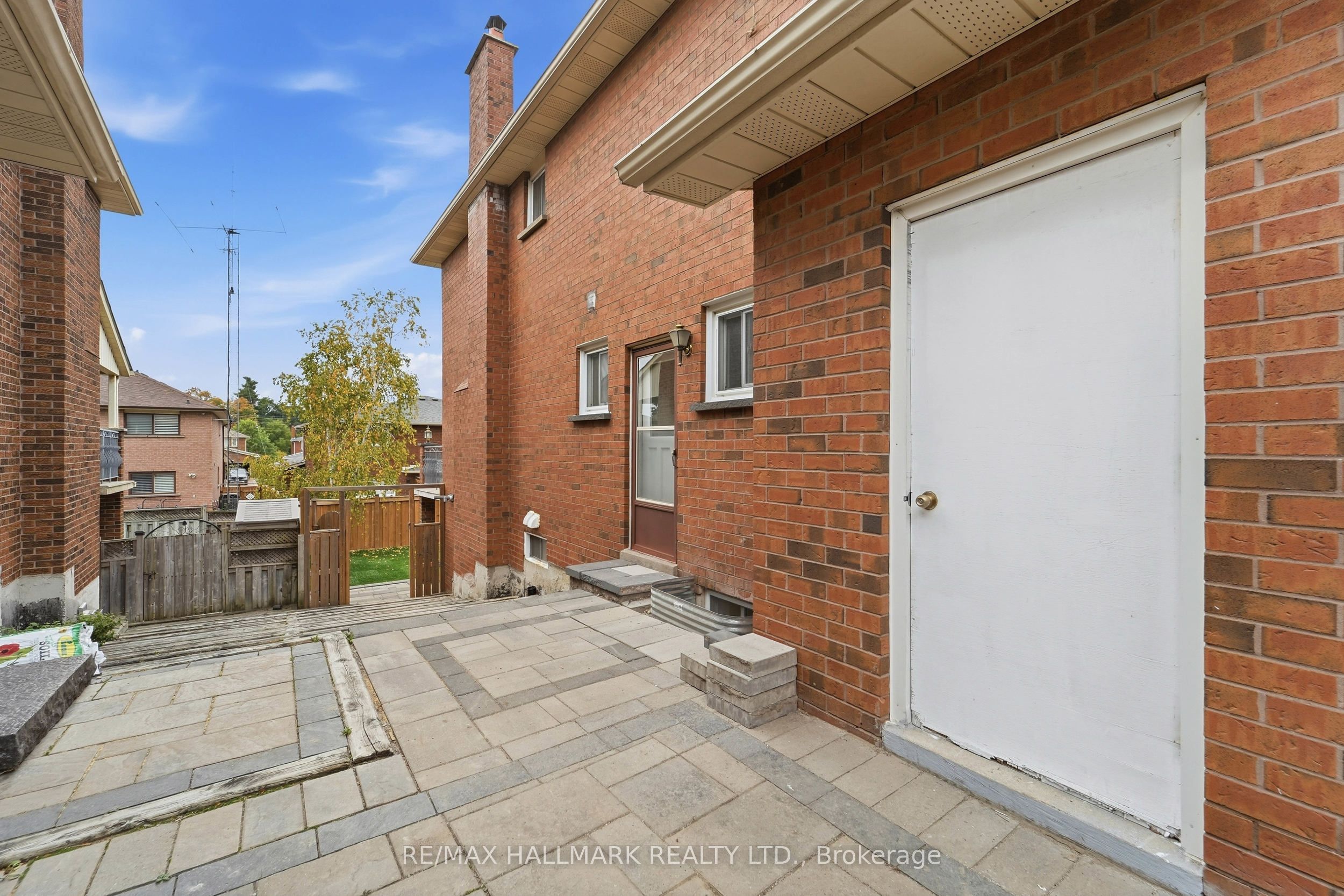 44 Olympia Gate Property Photo 28