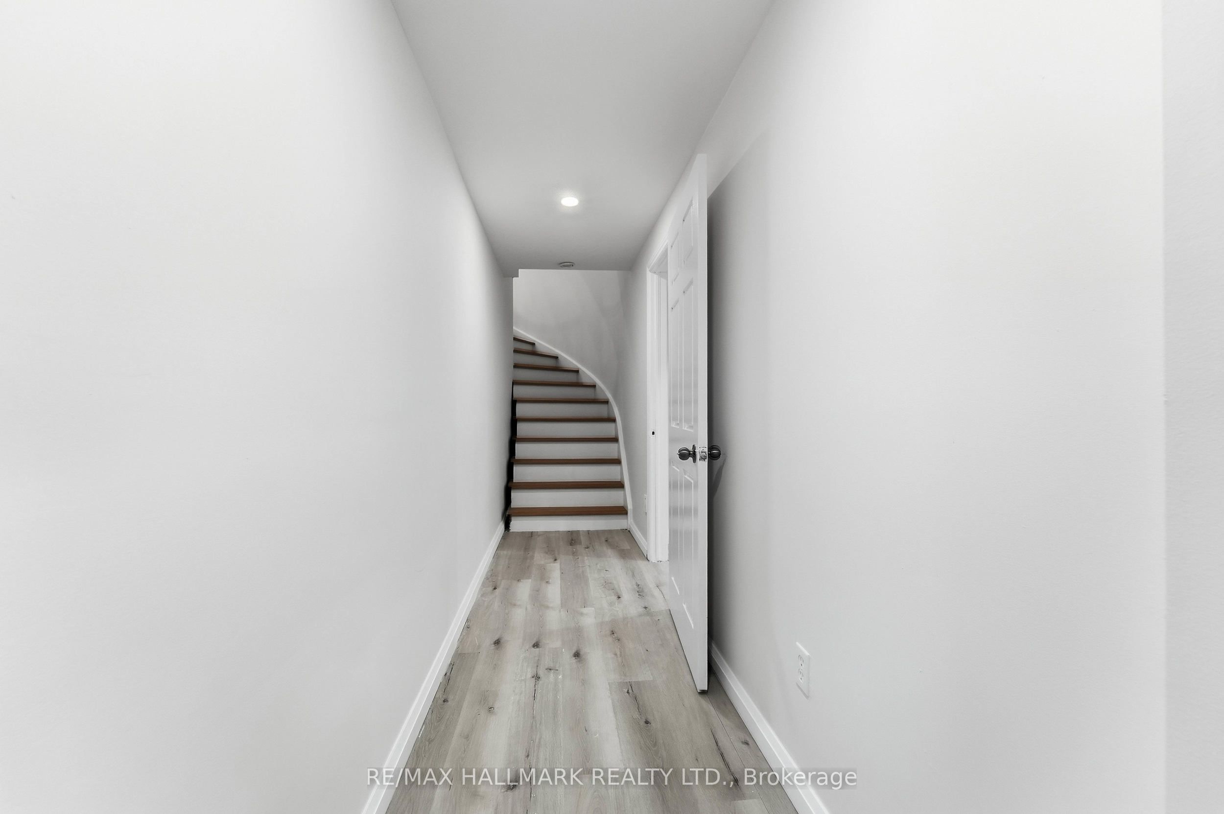 44 Olympia Gate Property Photo 28