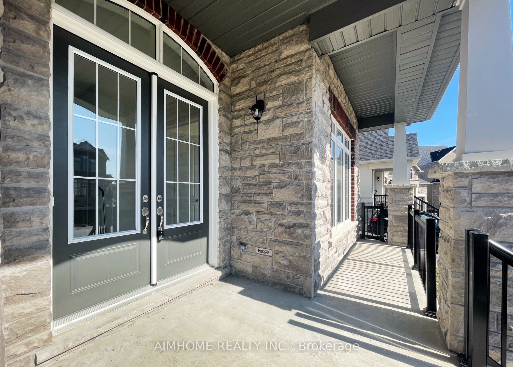 1517 Broderick Street Property Photo 3