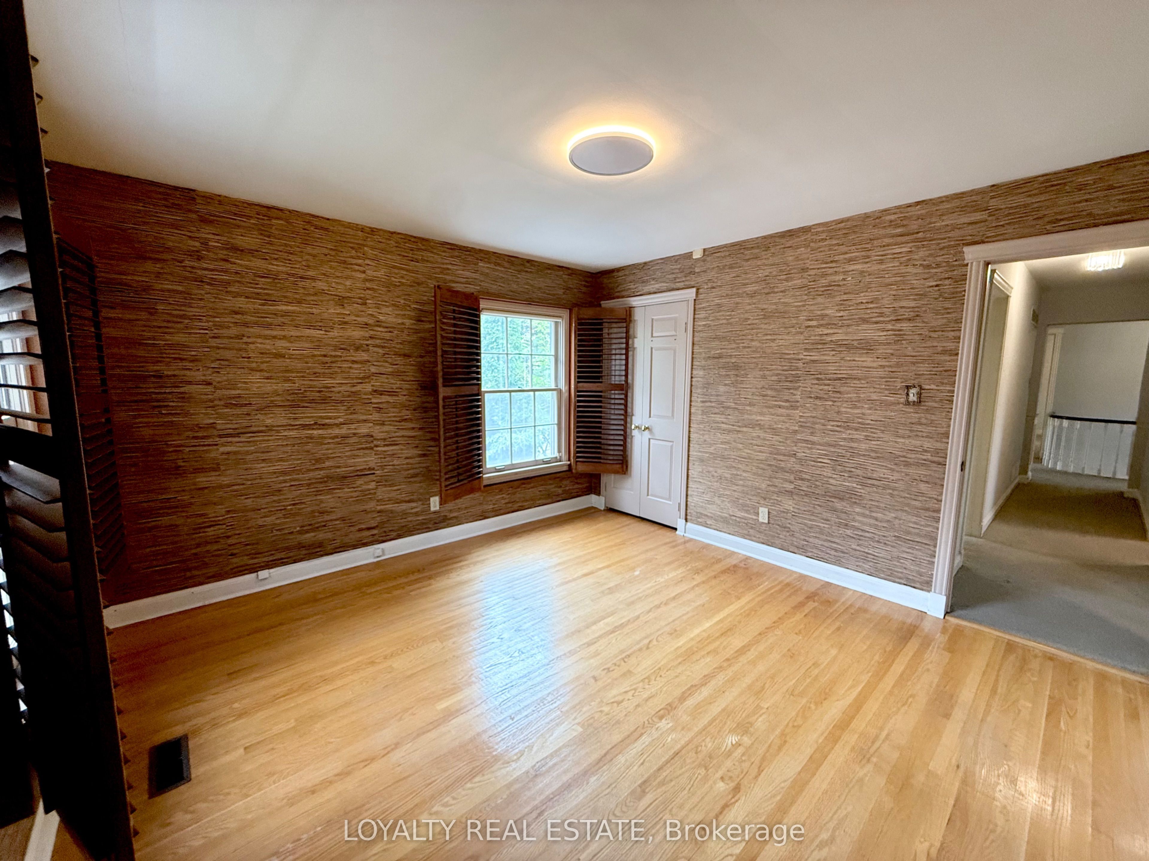 4 Canadiana Drive Property Photo 25