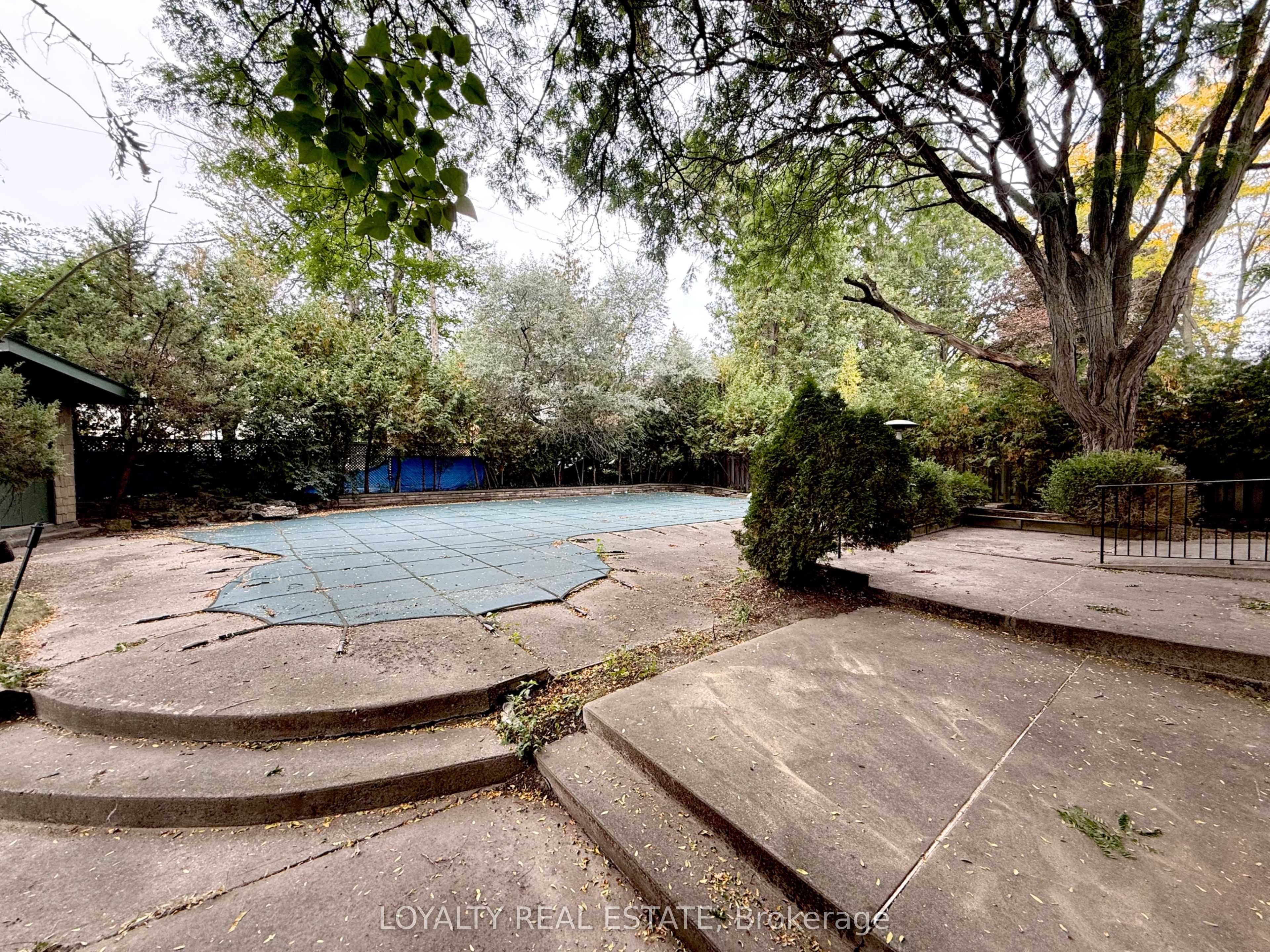 4 Canadiana Drive Property Photo 33
