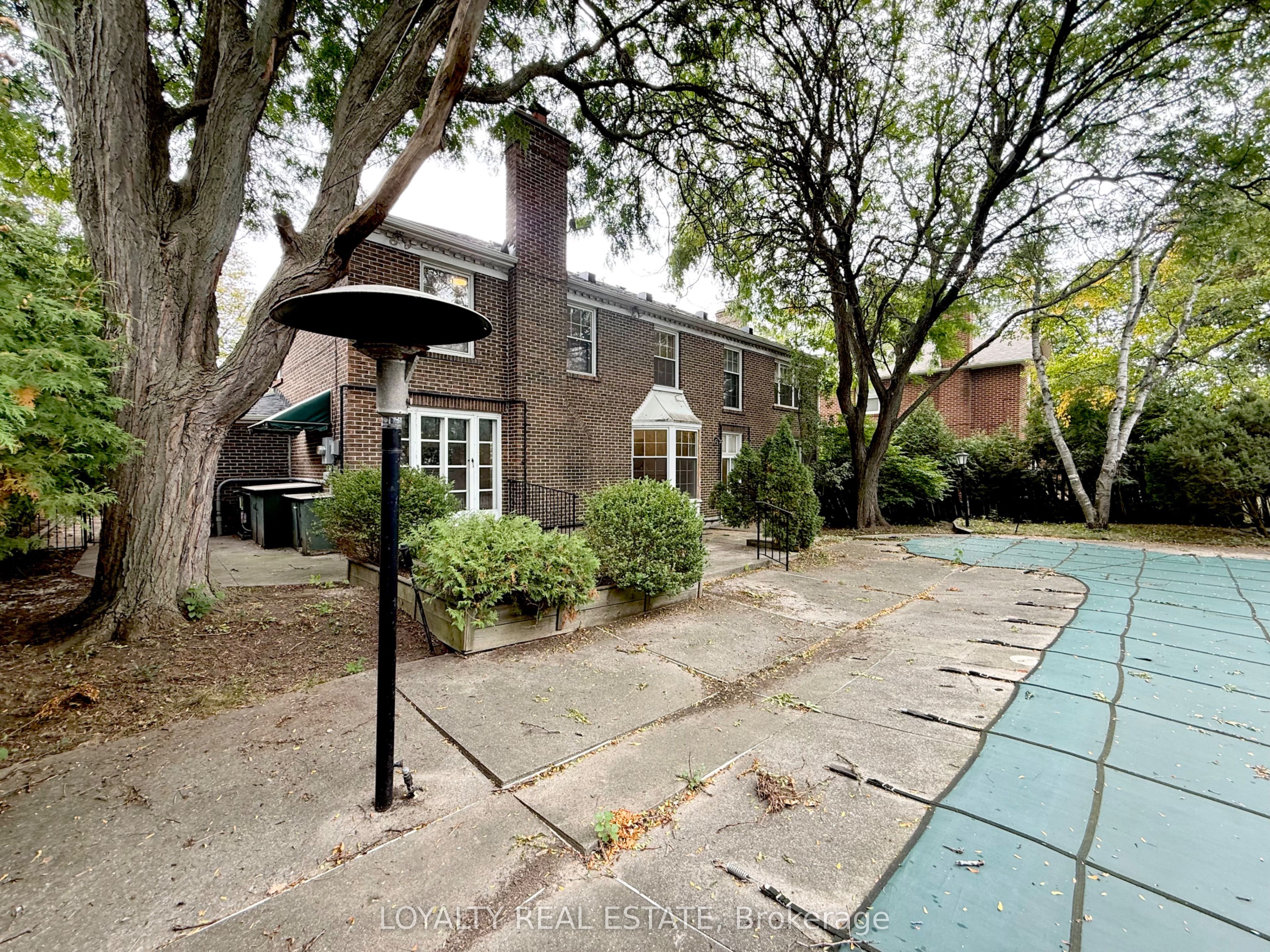 4 Canadiana Drive Property Photo 35