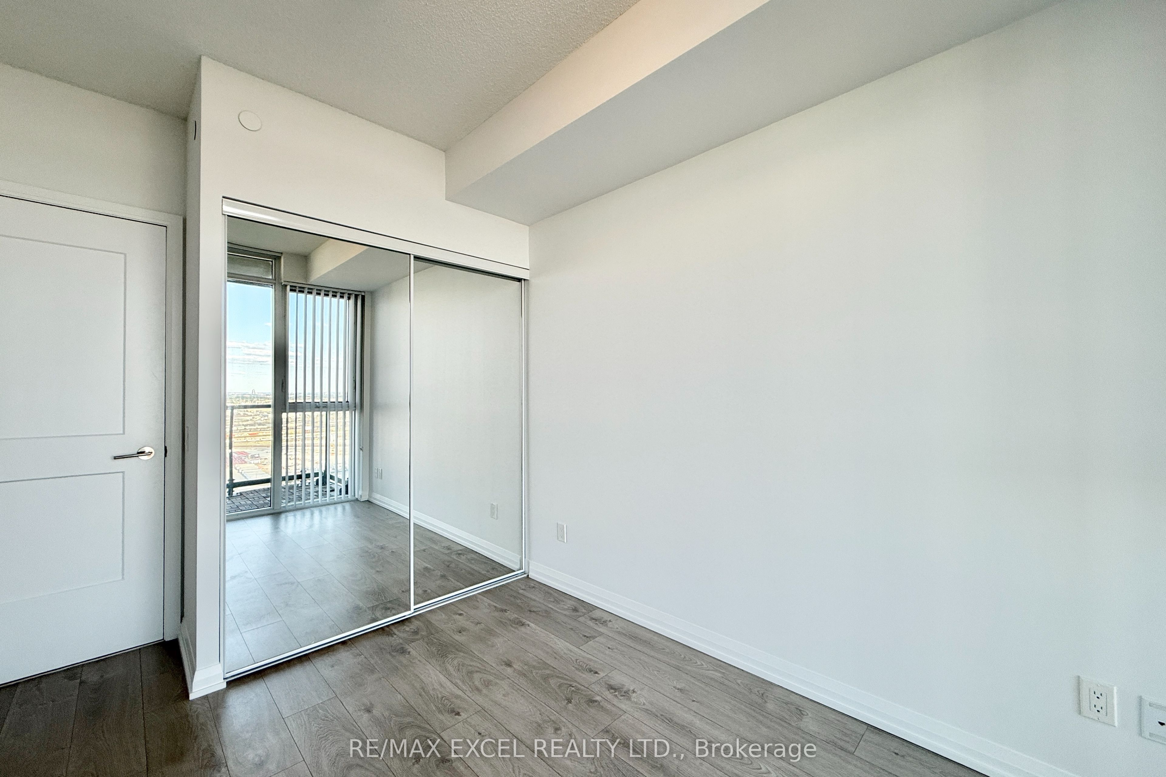 7895 Jane Street 3201 Property Photo 21