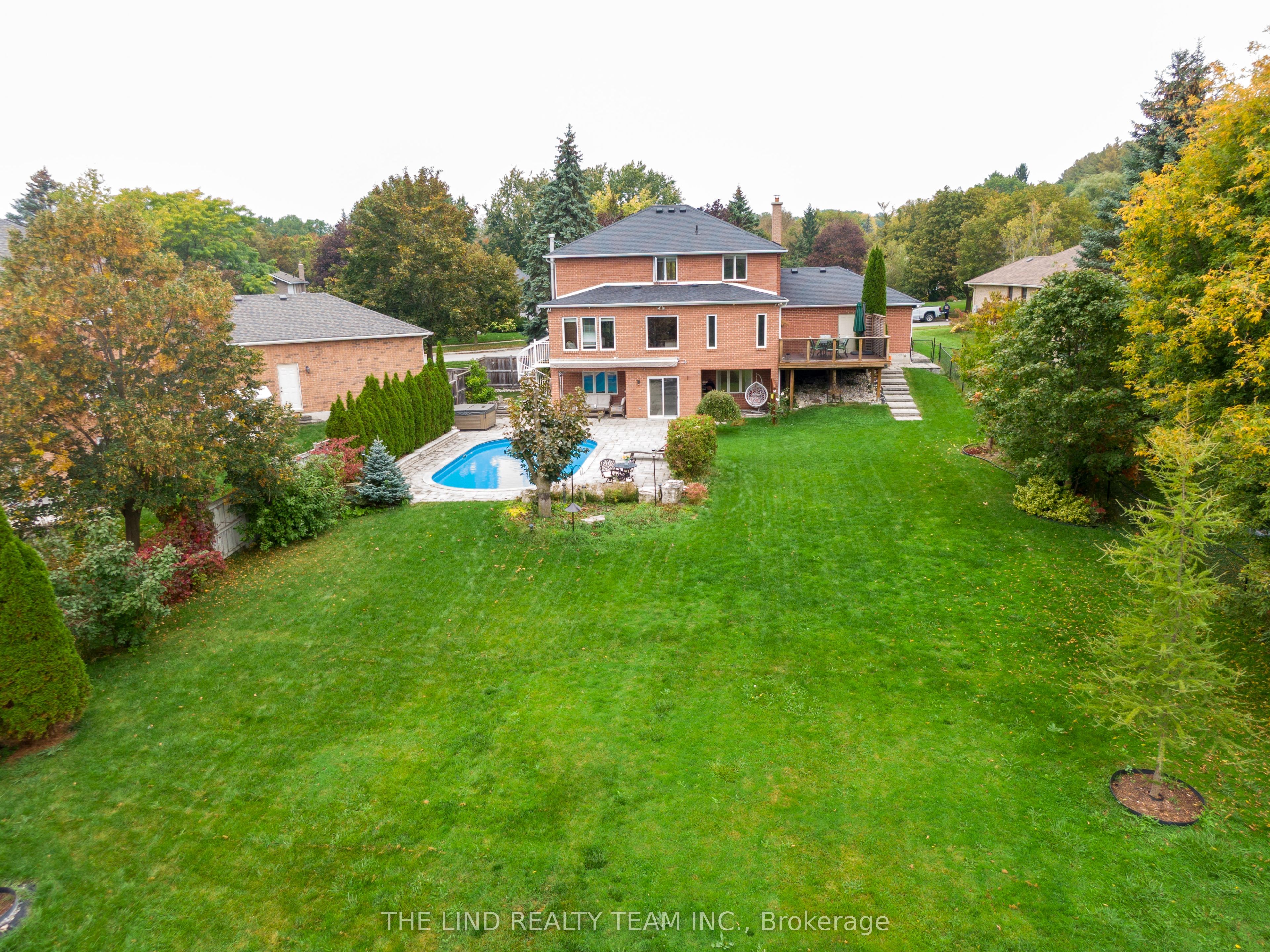 97 Thompson Drive Property Photo 4