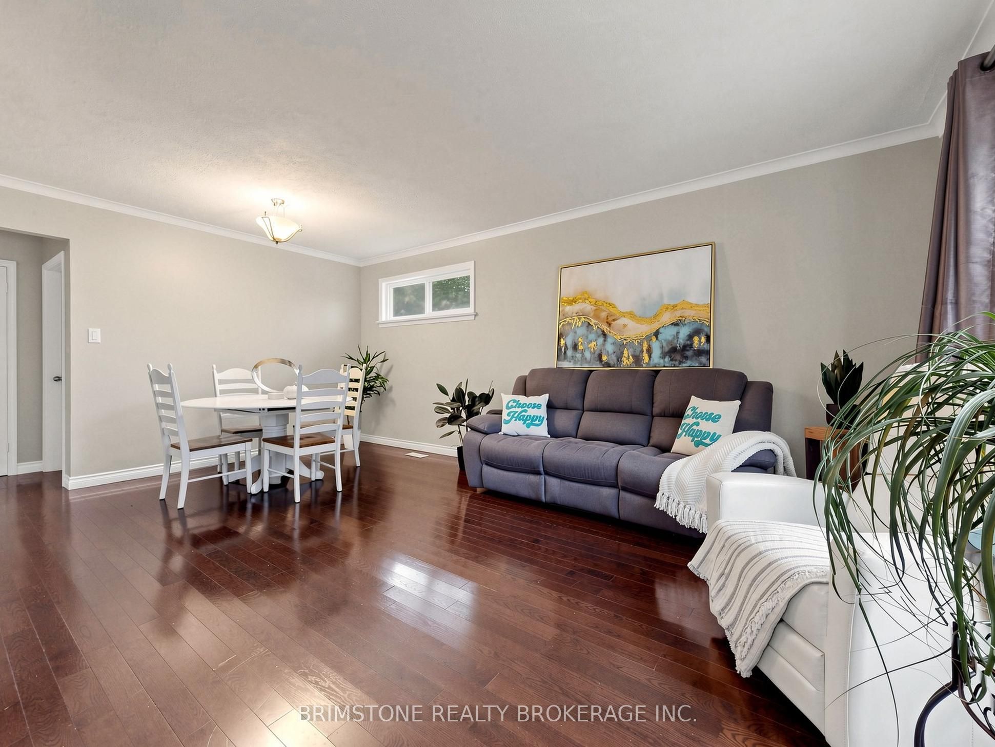 93 Bayview Parkway Property Photo 4