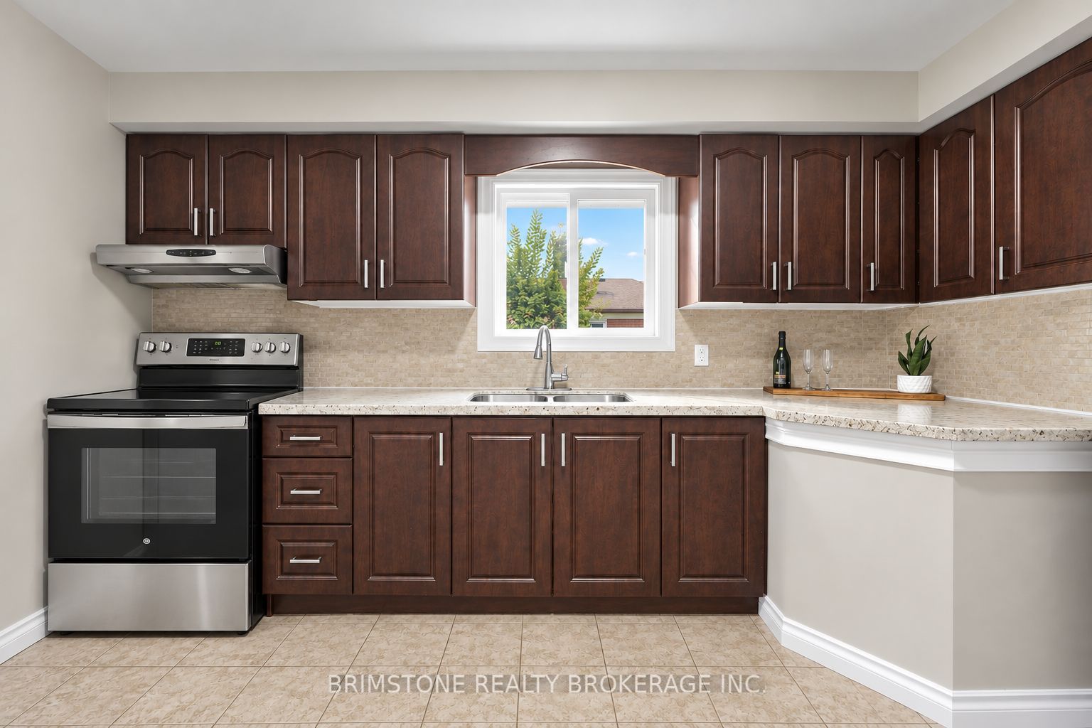 93 Bayview Parkway Property Photo 13