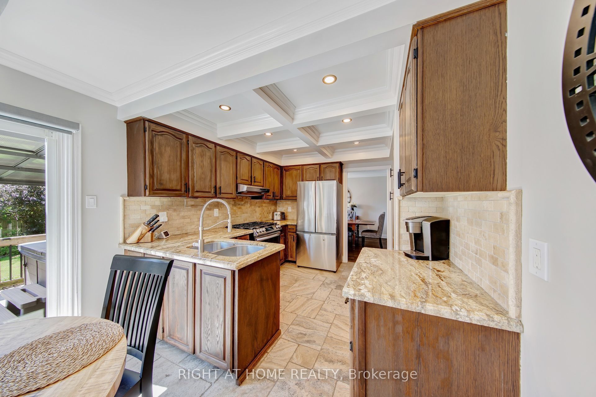 71 South Balsam Street Property Photo 6
