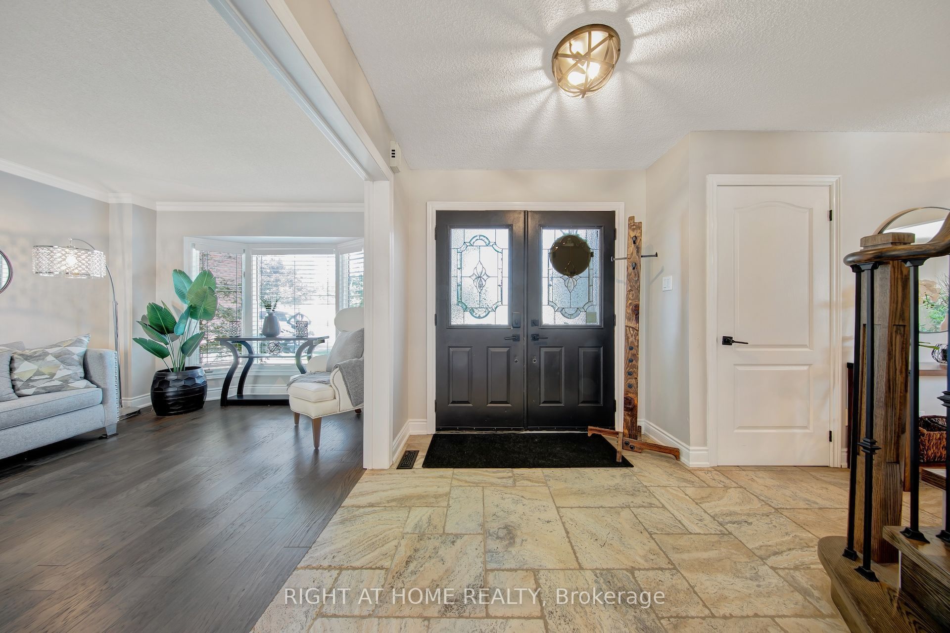 71 South Balsam Street Property Photo 8