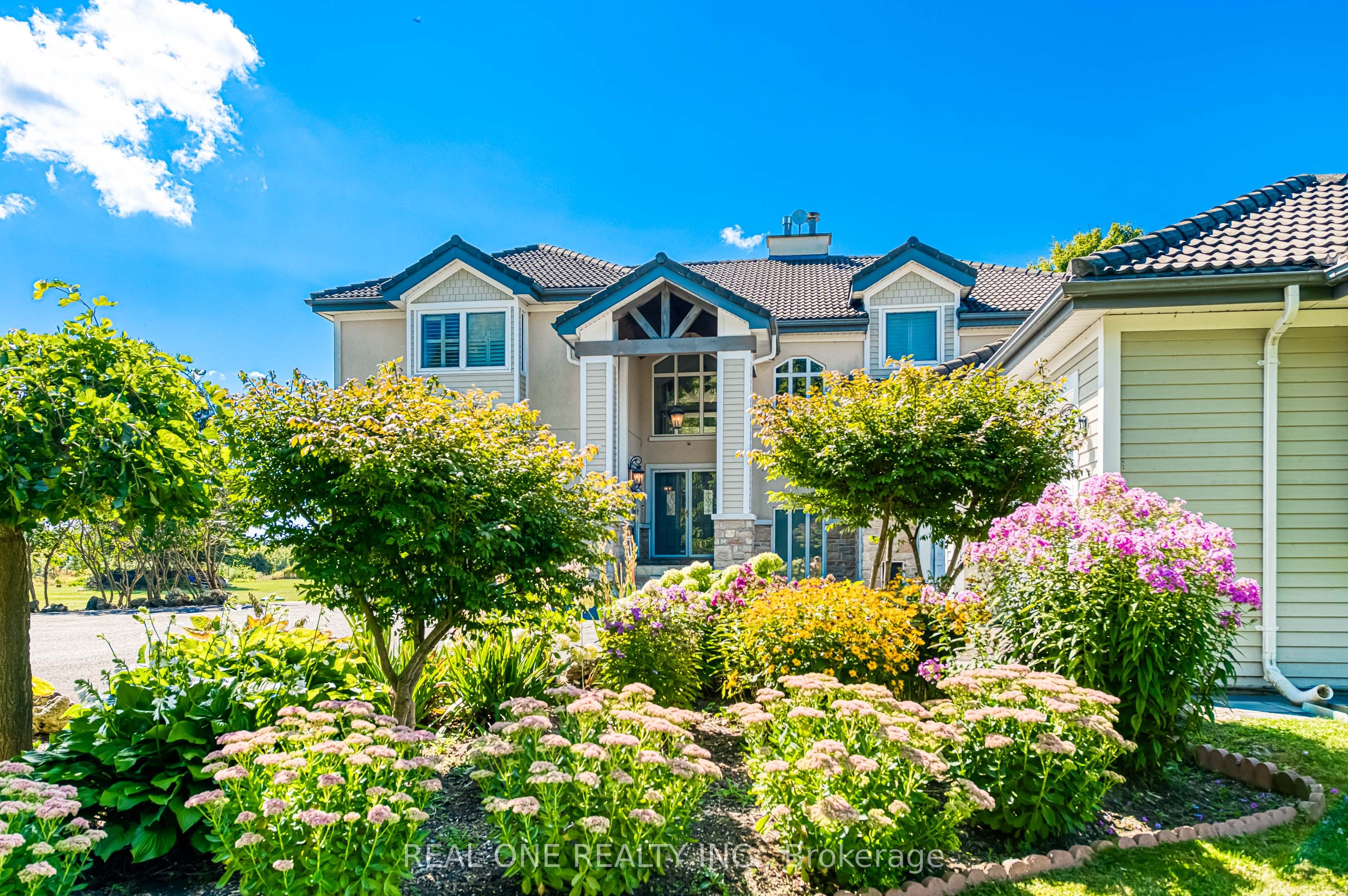 2477 Hornes Road Property Photo 1