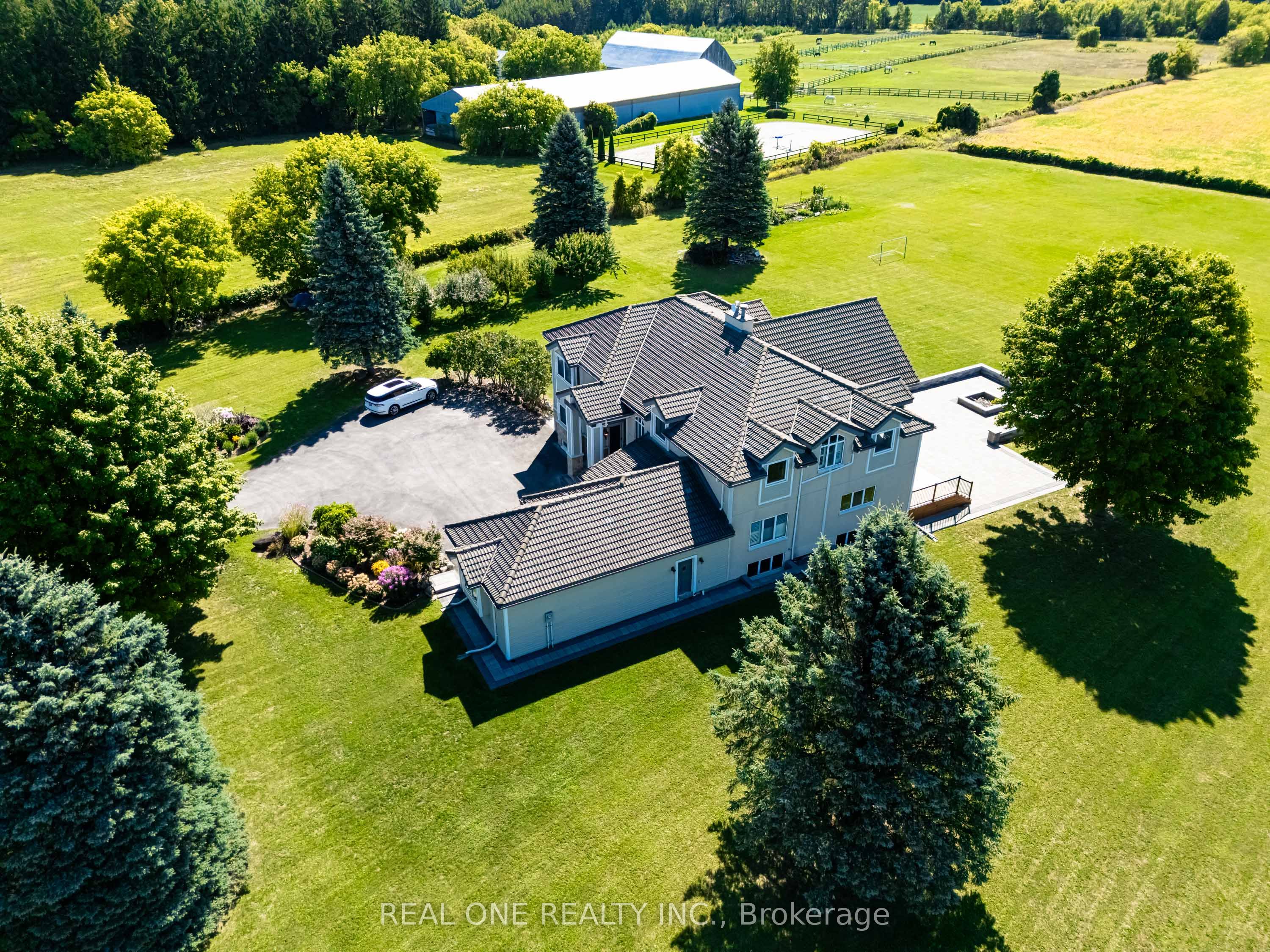 2477 Hornes Road Property Photo 9