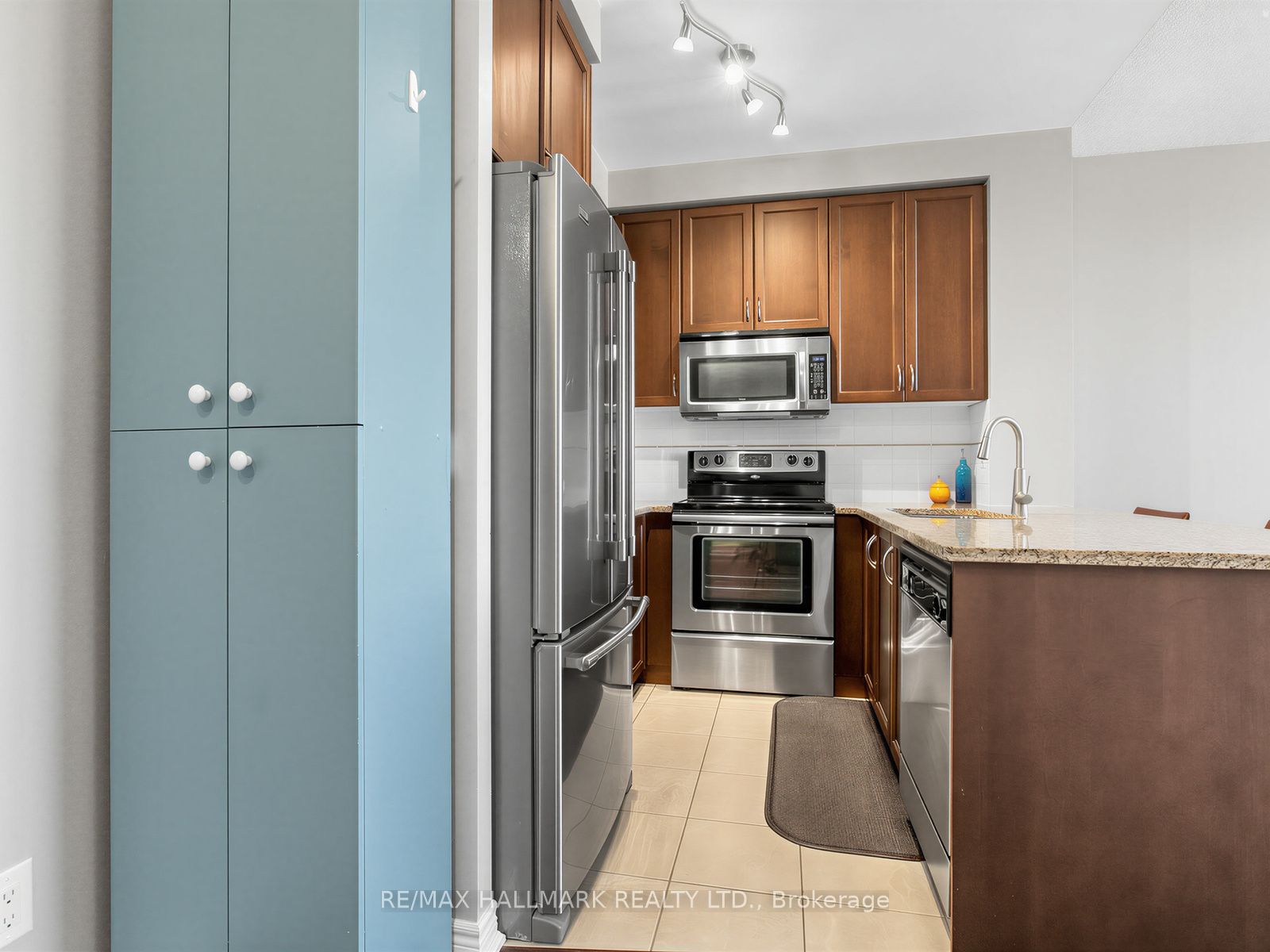 9245 Jane Street 303 Property Photo 7