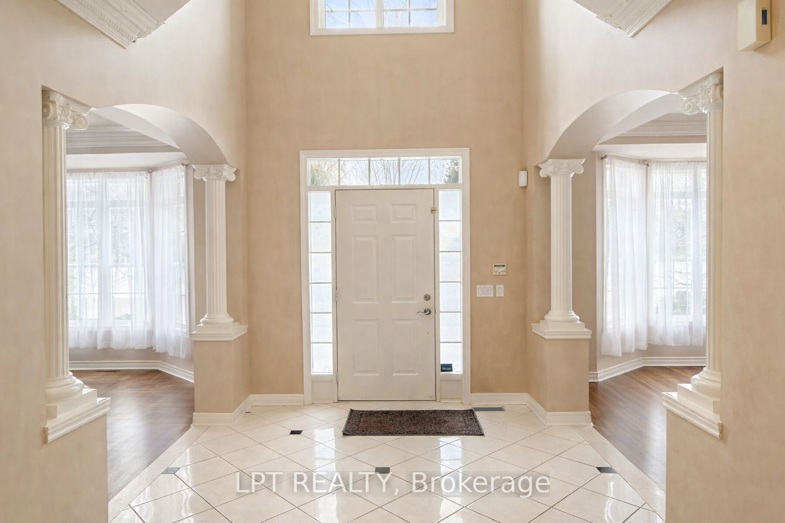 58 Angus Glen Boulevard Property Photo 2