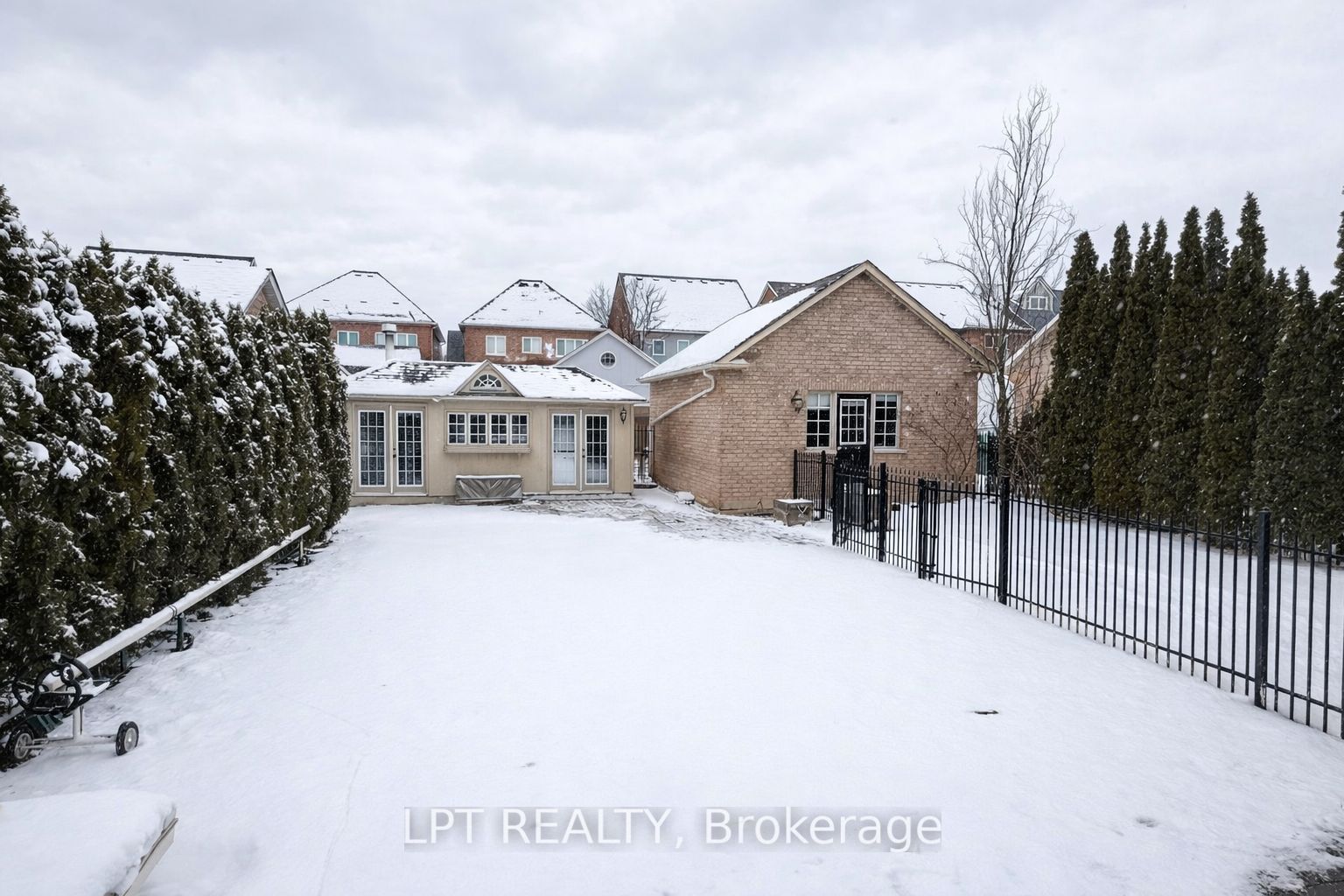 58 Angus Glen Boulevard Property Photo 10
