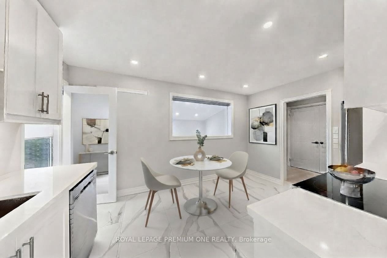 98 Thornton Avenue Property Photo 7