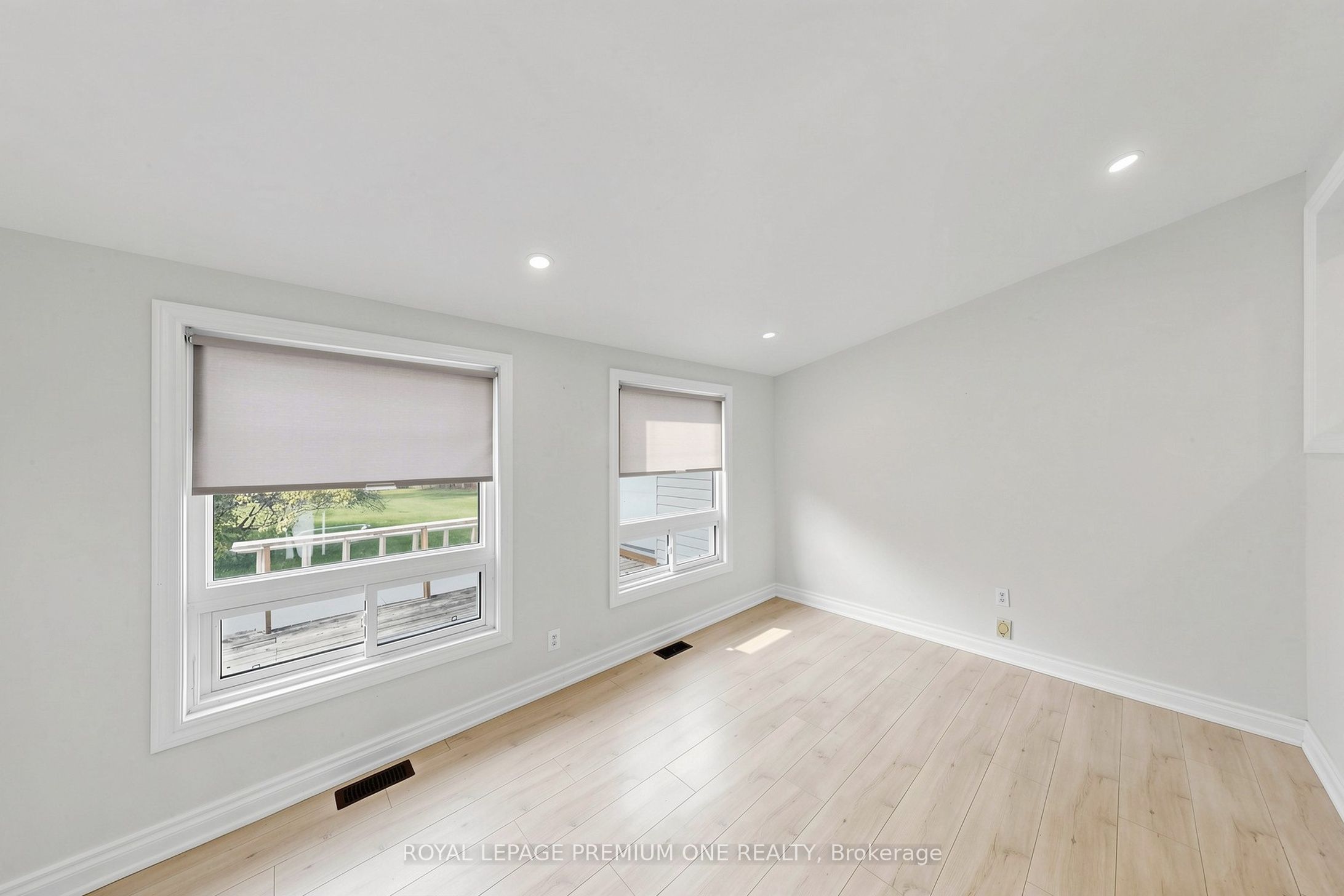 98 Thornton Avenue Property Photo 8