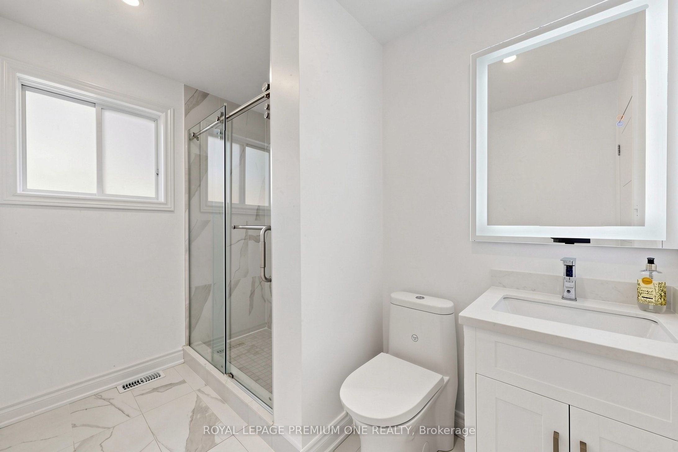 98 Thornton Avenue Property Photo 14