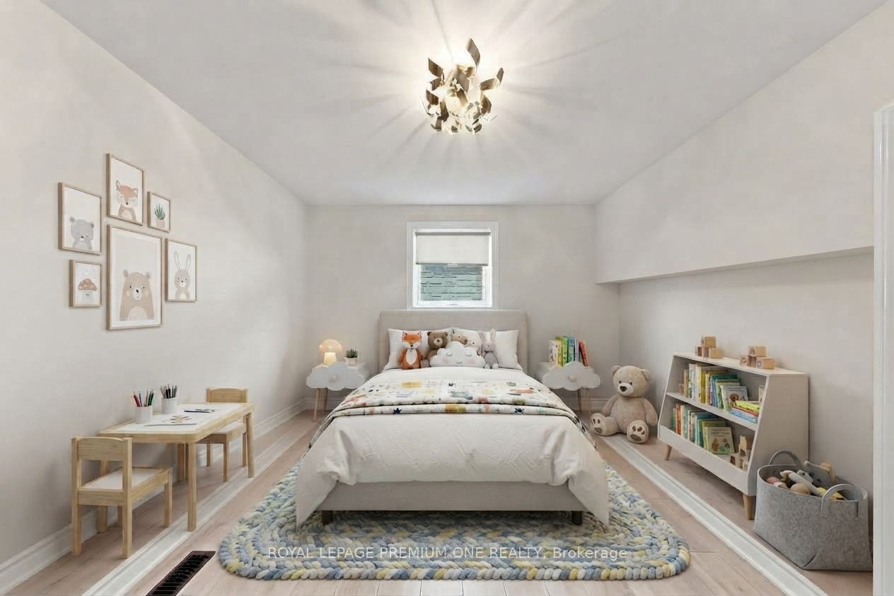 98 Thornton Avenue Property Photo 15