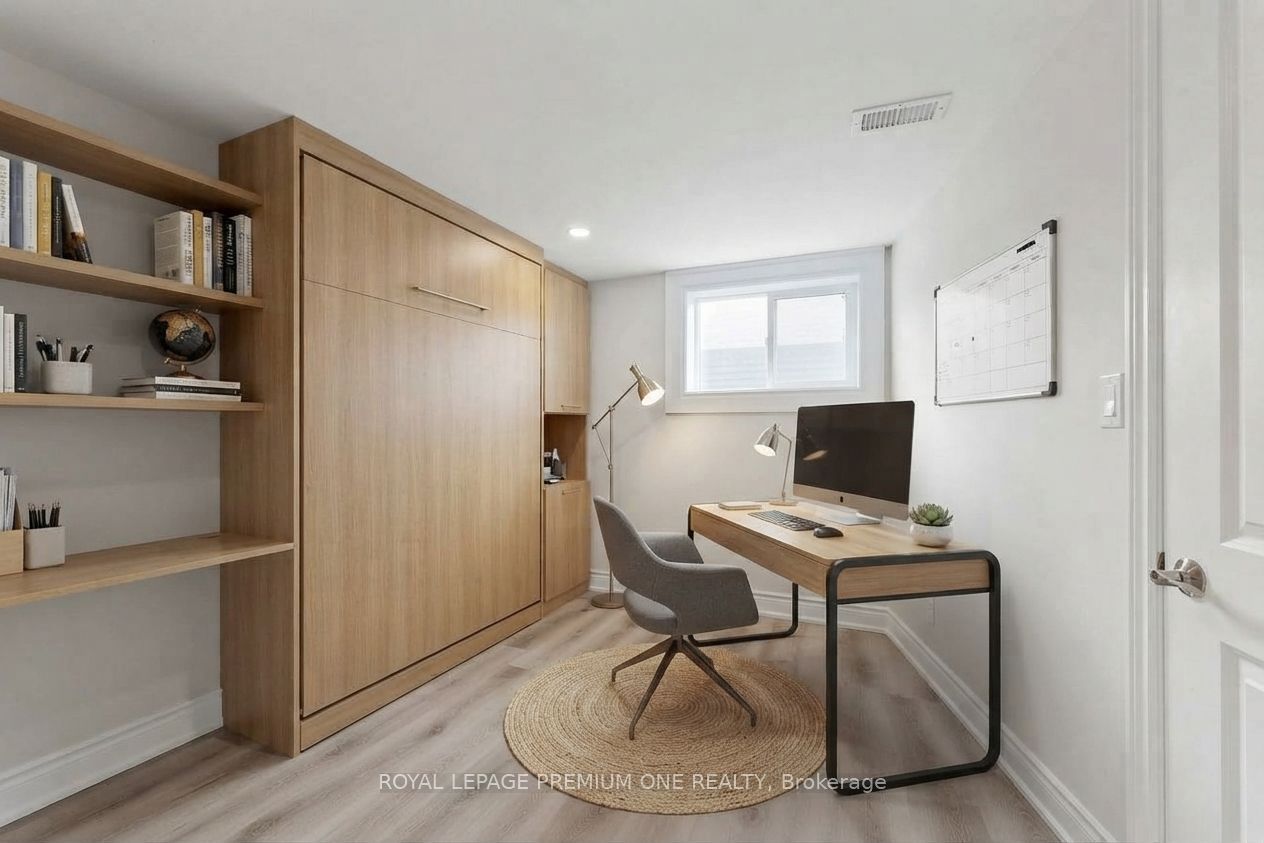 98 Thornton Avenue Property Photo 24