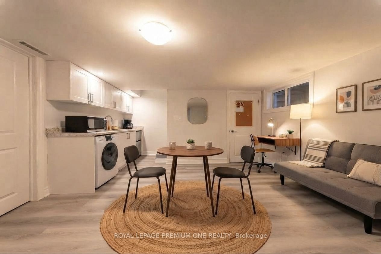 98 Thornton Avenue Property Photo 26